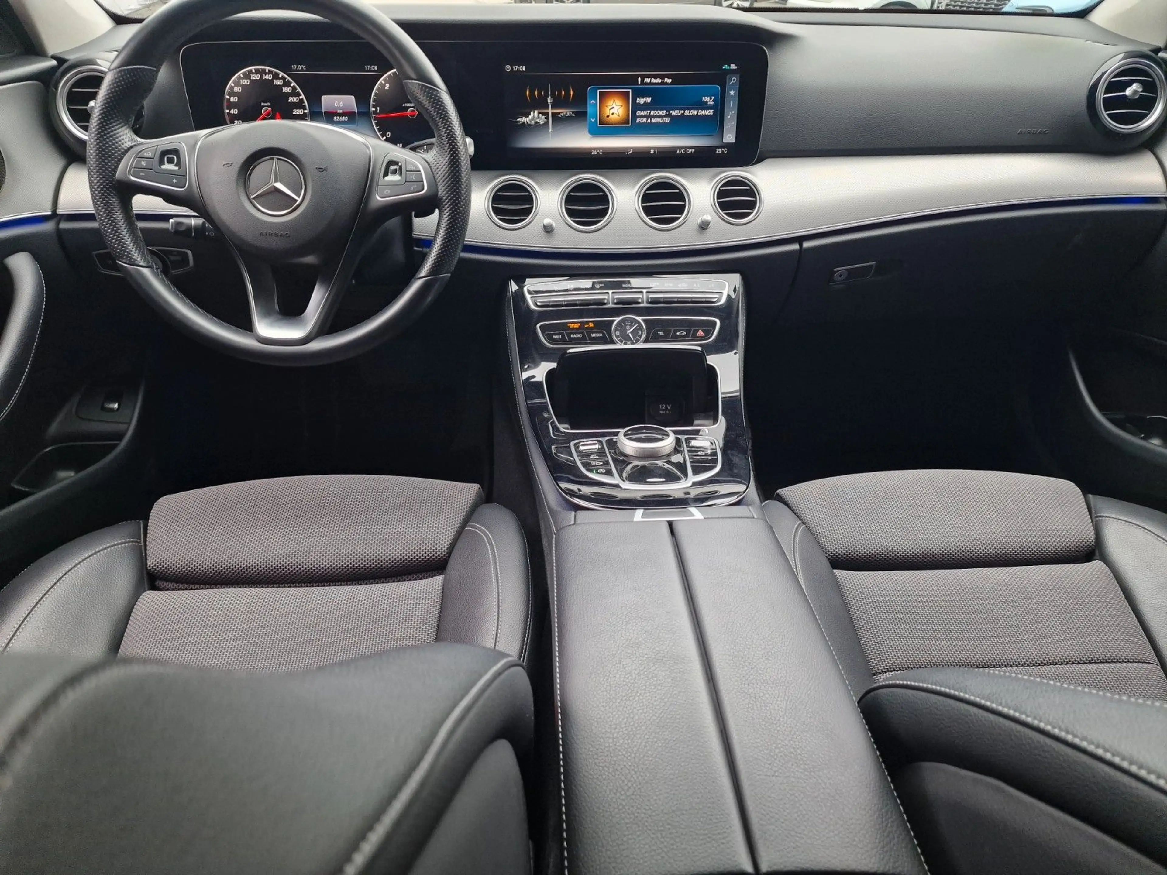 Mercedes-Benz E 220 E Limousine E 220 d,Amg-line, Kamera, Navi — photo 15