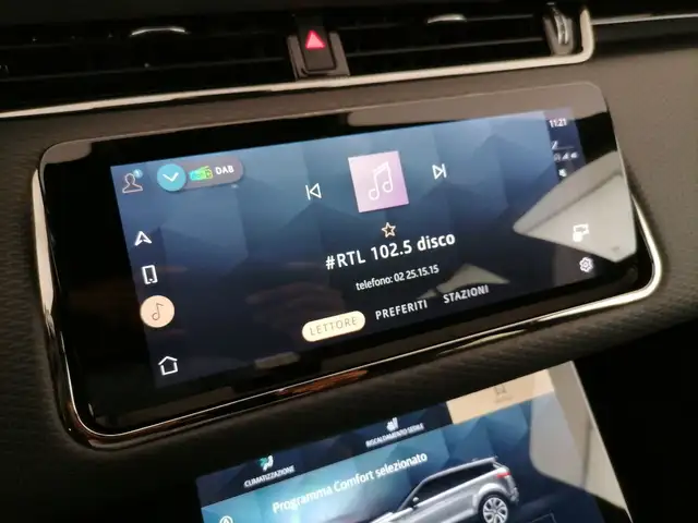 Land Rover Range Rover Evoque view 21