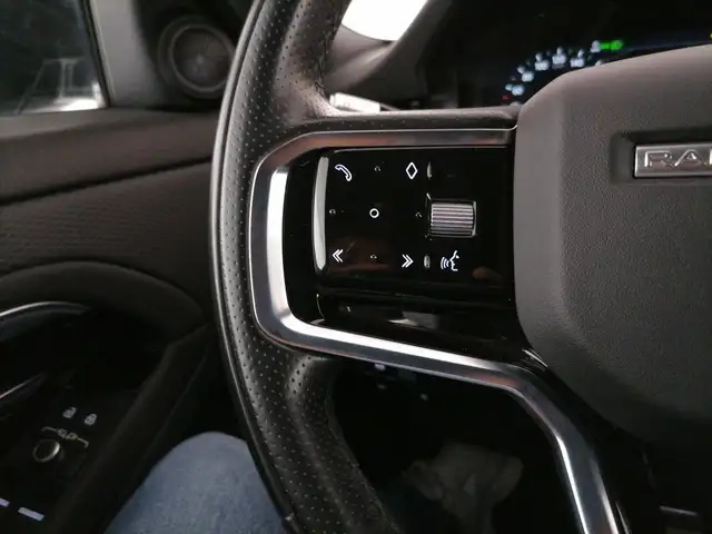 Land Rover Range Rover Evoque view 26