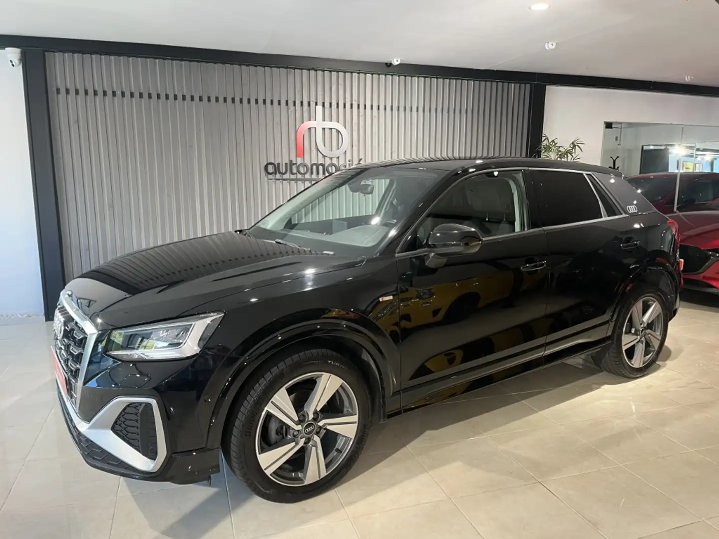 Audi Q2 30 TDI S line 85kW Negro - 1