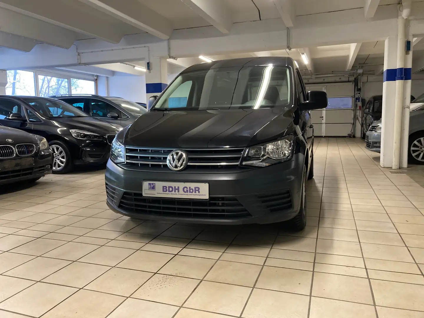 Volkswagen Caddy 2.0 TDI Kasten BMT Klima Schwarz - 1