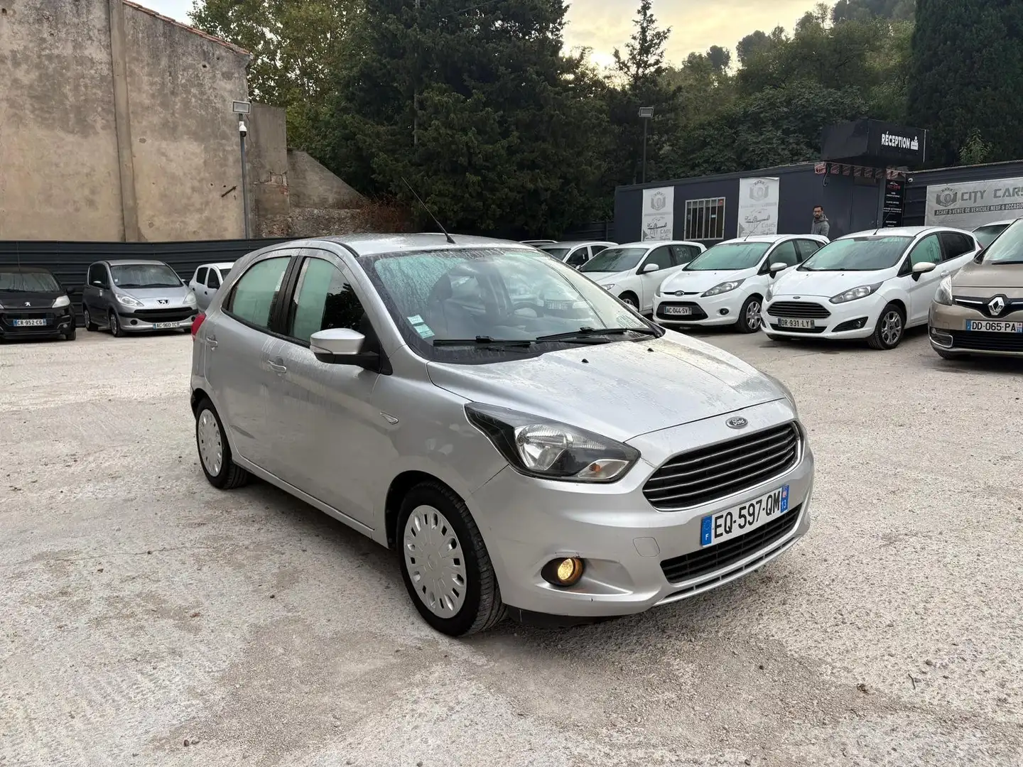 Ford Ka/Ka+ Ultimate Gris - 1