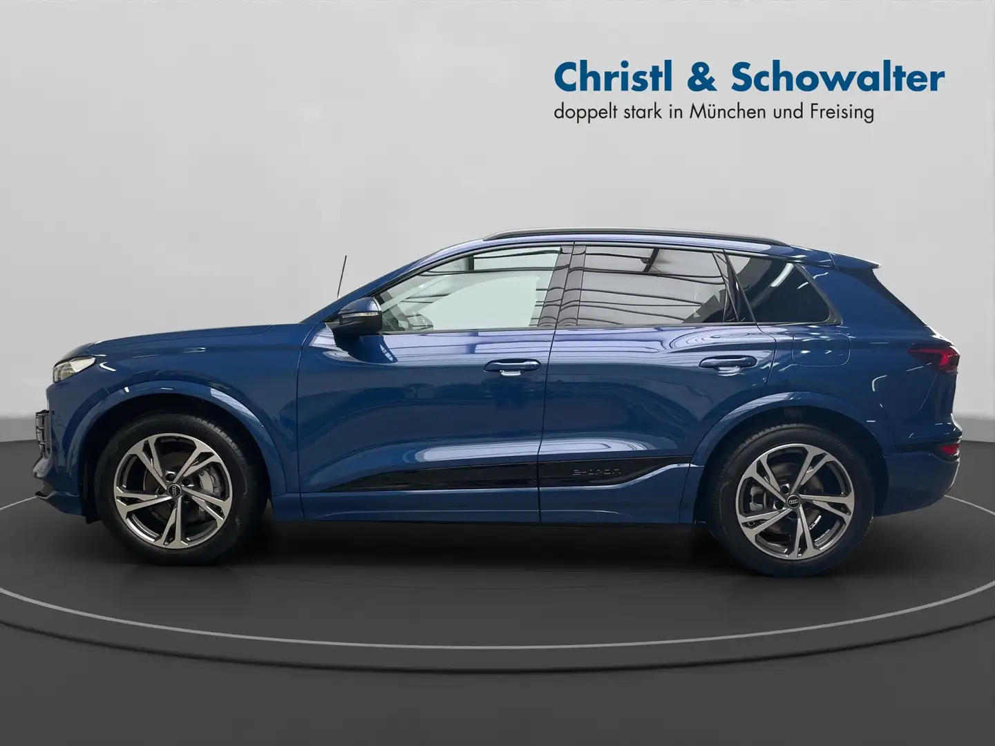 Audi Q6 e-tron SUV e-tron quattro Blau - 2