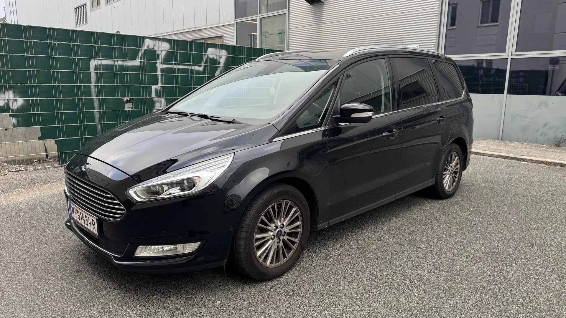 Ford Galaxy Titanium 2.0 Schwarz - 1