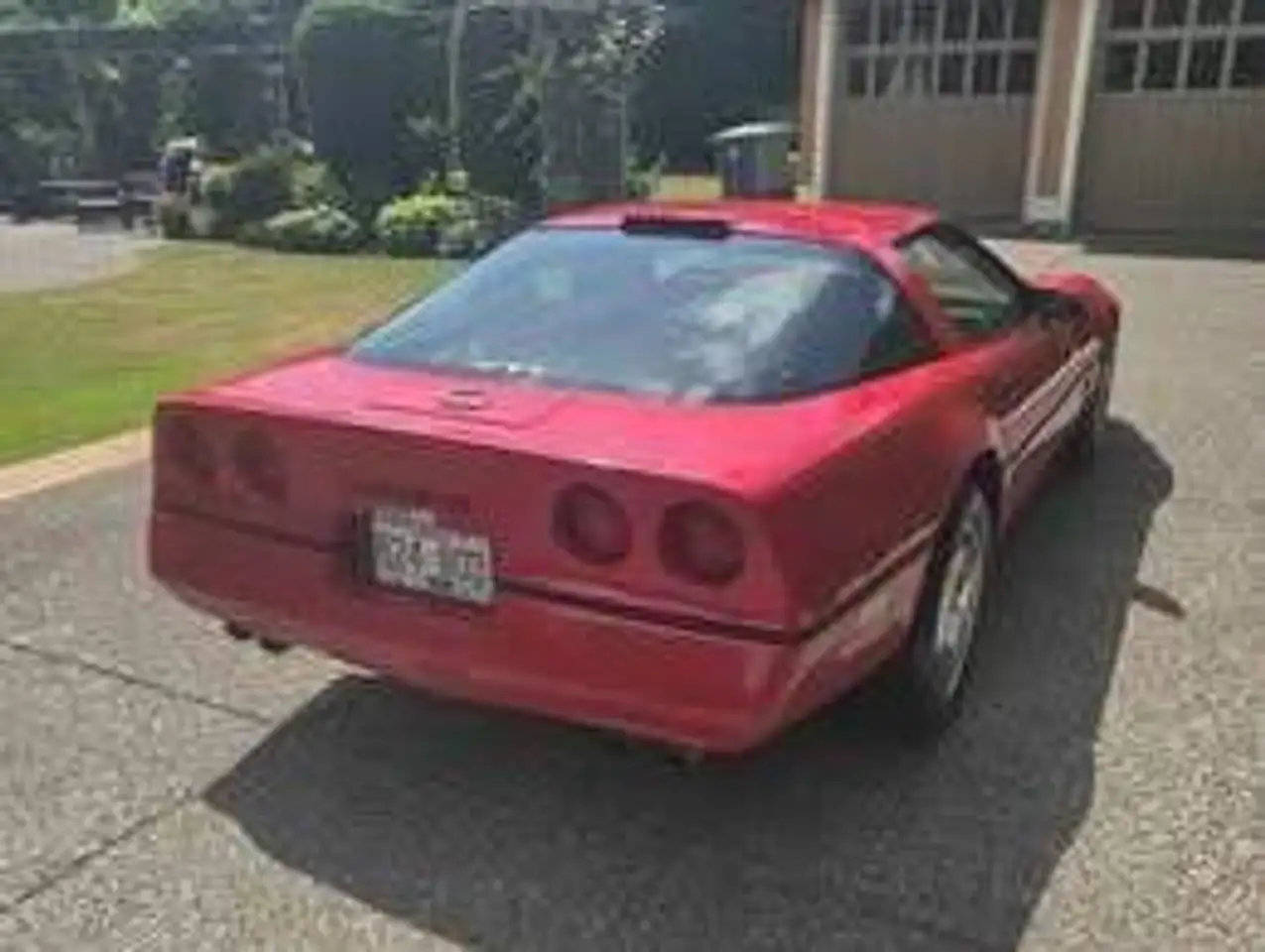 Chevrolet Corvette снимка Chevrolet Corvette