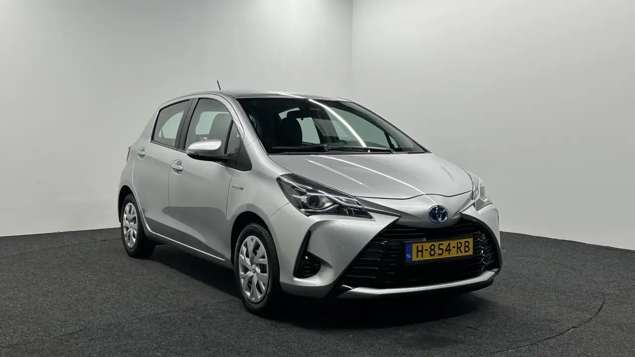 Toyota Yaris 1.5 Hybrid Dynamic ECC CRUISE CAMERA 66000 KM., миниатюра 3