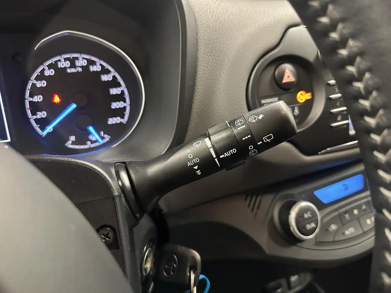Toyota Yaris 1.5 Hybrid Dynamic ECC CRUISE CAMERA 66000 KM., миниатюра 24