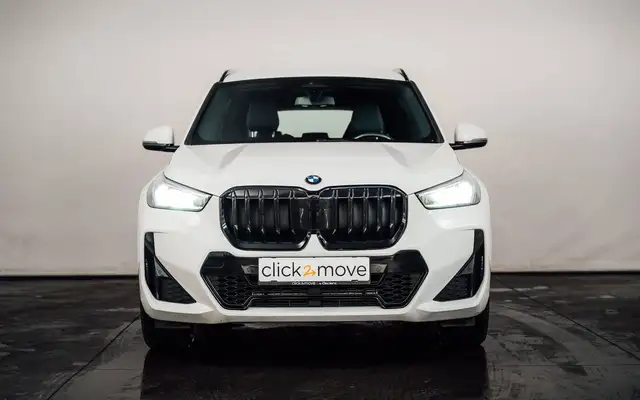 BMW X1 view 4