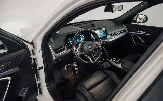 BMW X1 view 13