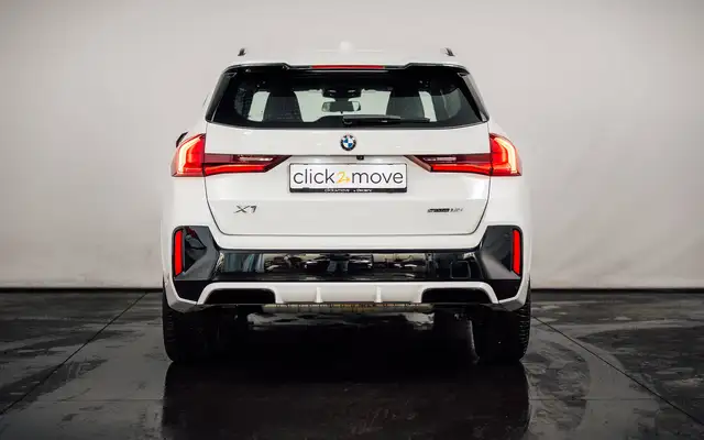 BMW X1 view 5