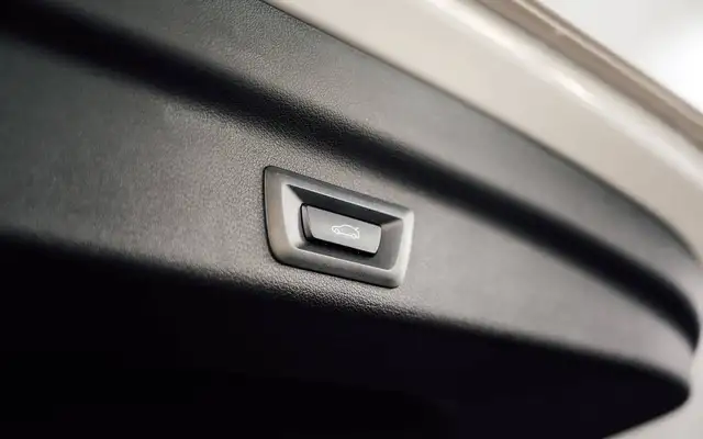BMW X1 view 11