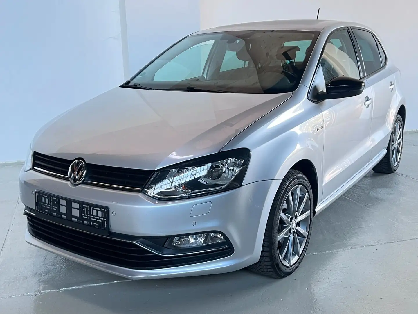 Volkswagen Polo V Fresh 1.2 Silber - 1