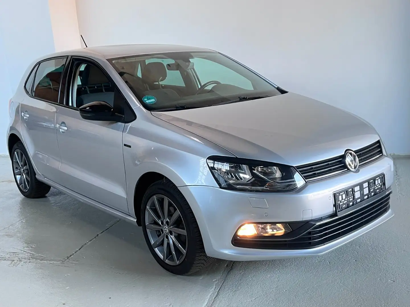 Volkswagen Polo V Fresh 1.2 Silber - 2