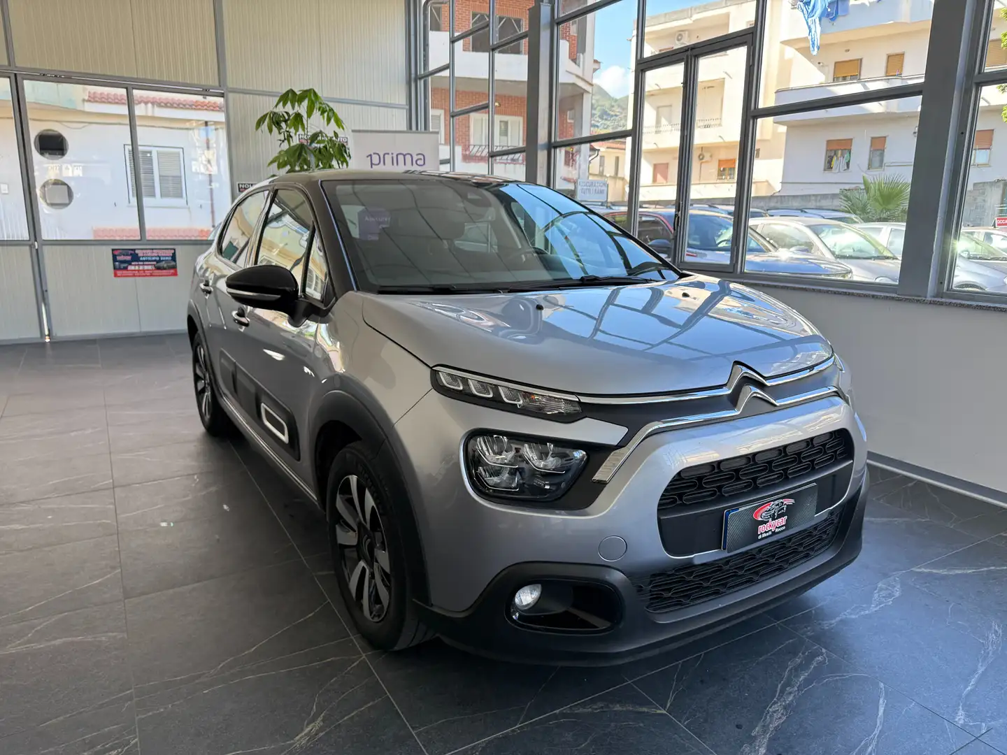 Citroen C3 1.2 puretech Elle s Grau - 2