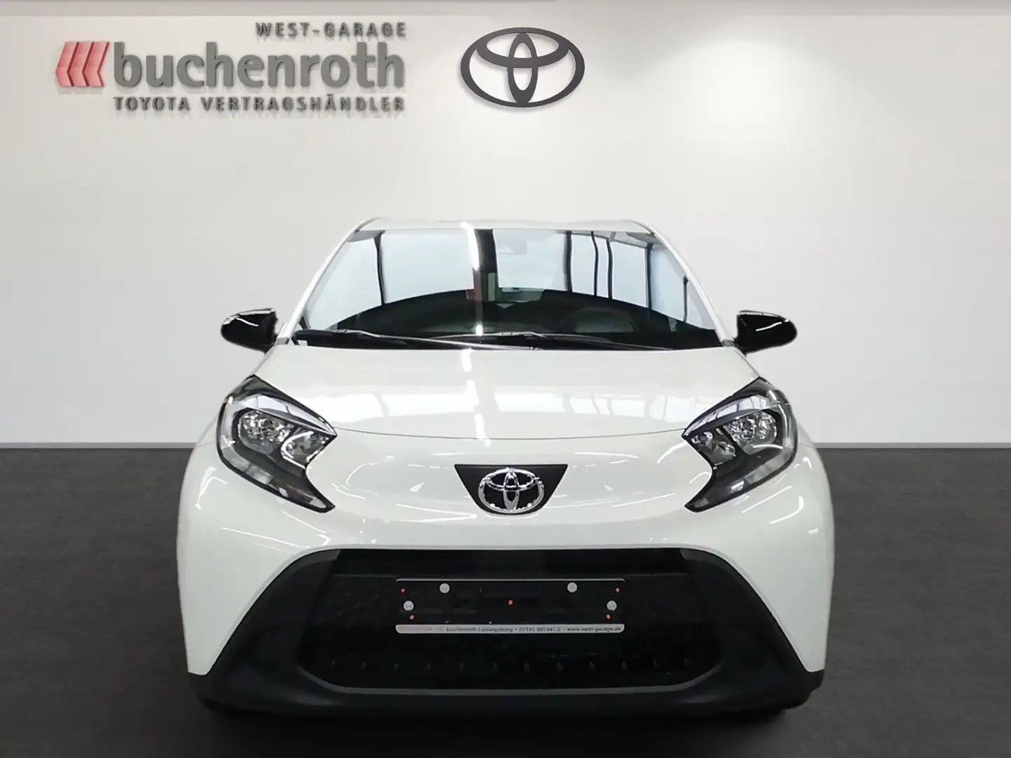 Toyota Aygo X Business Edition Alb - 2