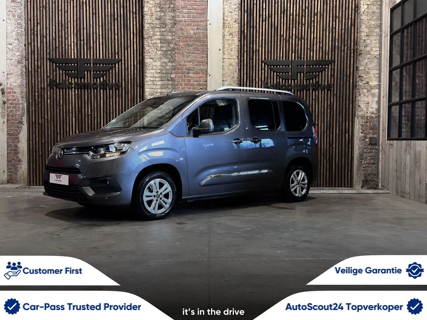 Toyota Proace City 1.2i*NAVI*PANODAK*CAMERA*DAB*AUT-AIRCO* Grau - 1