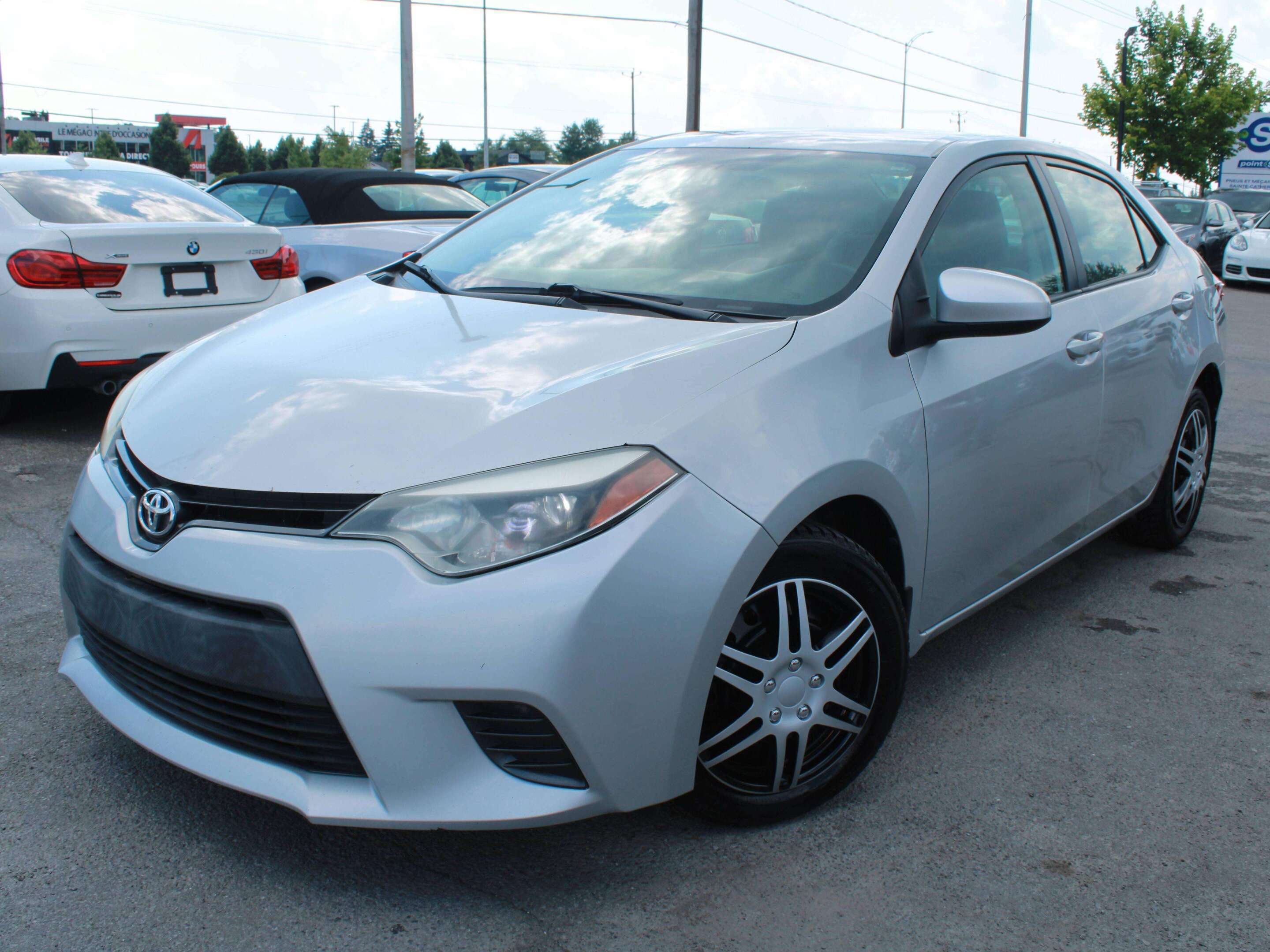 2015 Toyota Corolla Sedan LE