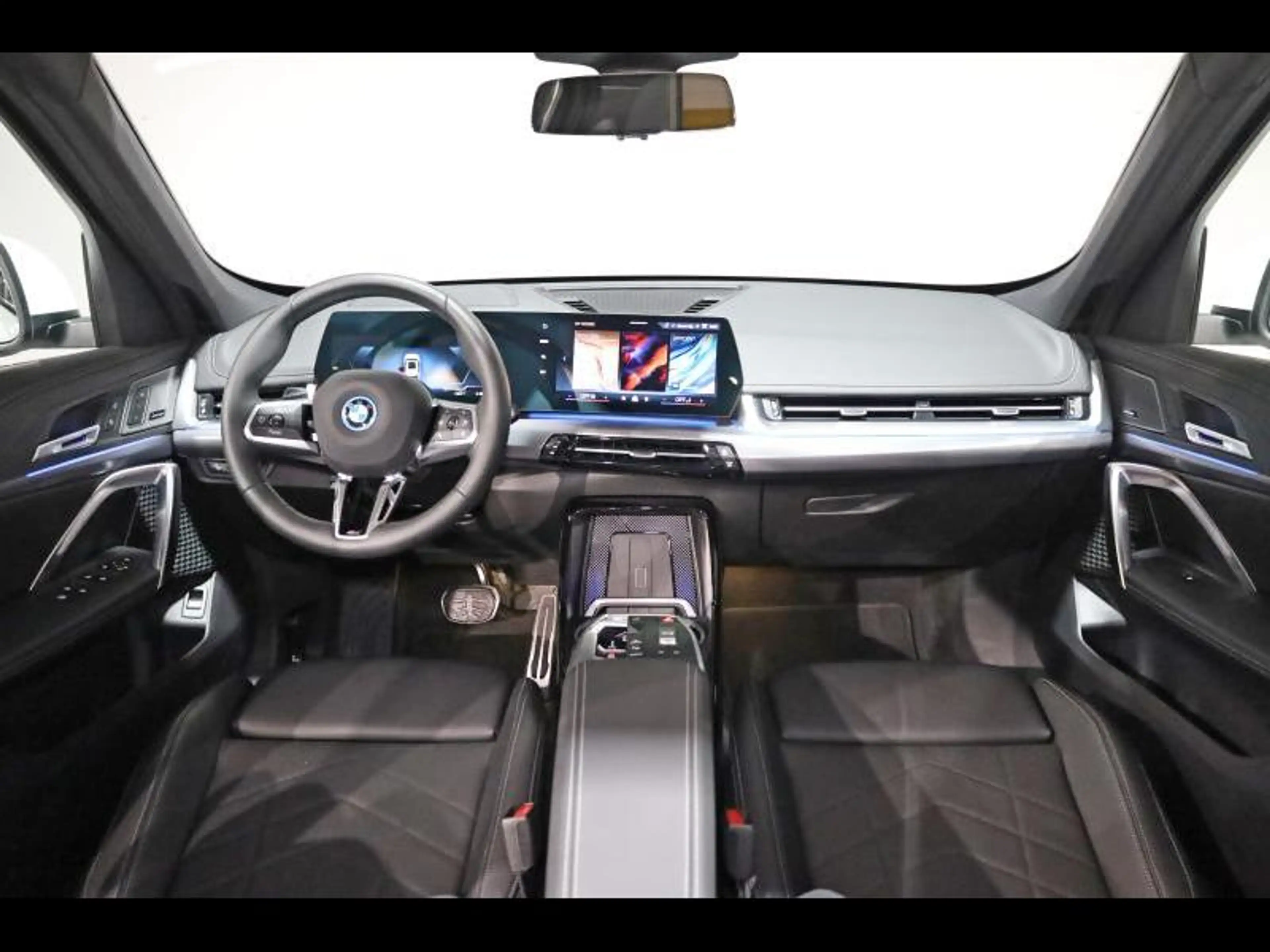BMW iX1 xDrive30 Kit M Sport — photo 7