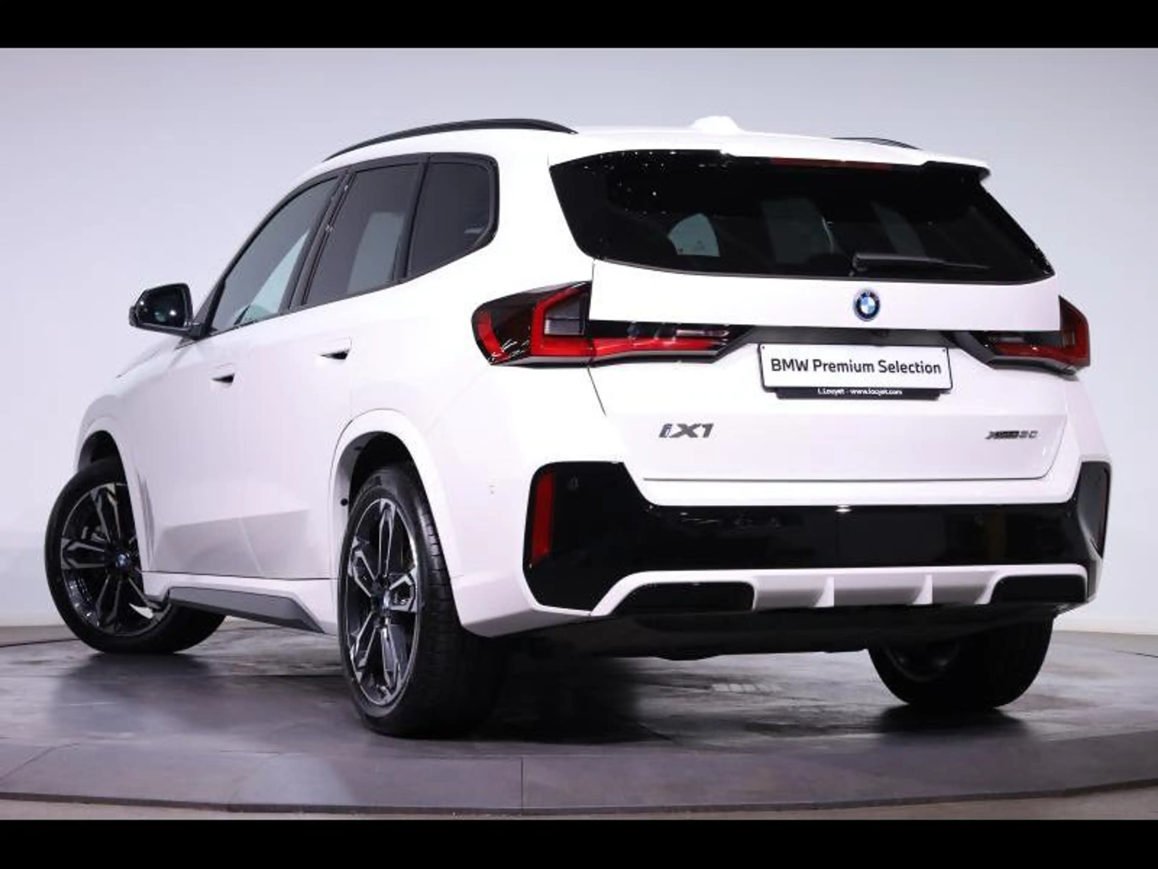 BMW iX1 xDrive30 Kit M Sport — photo 5