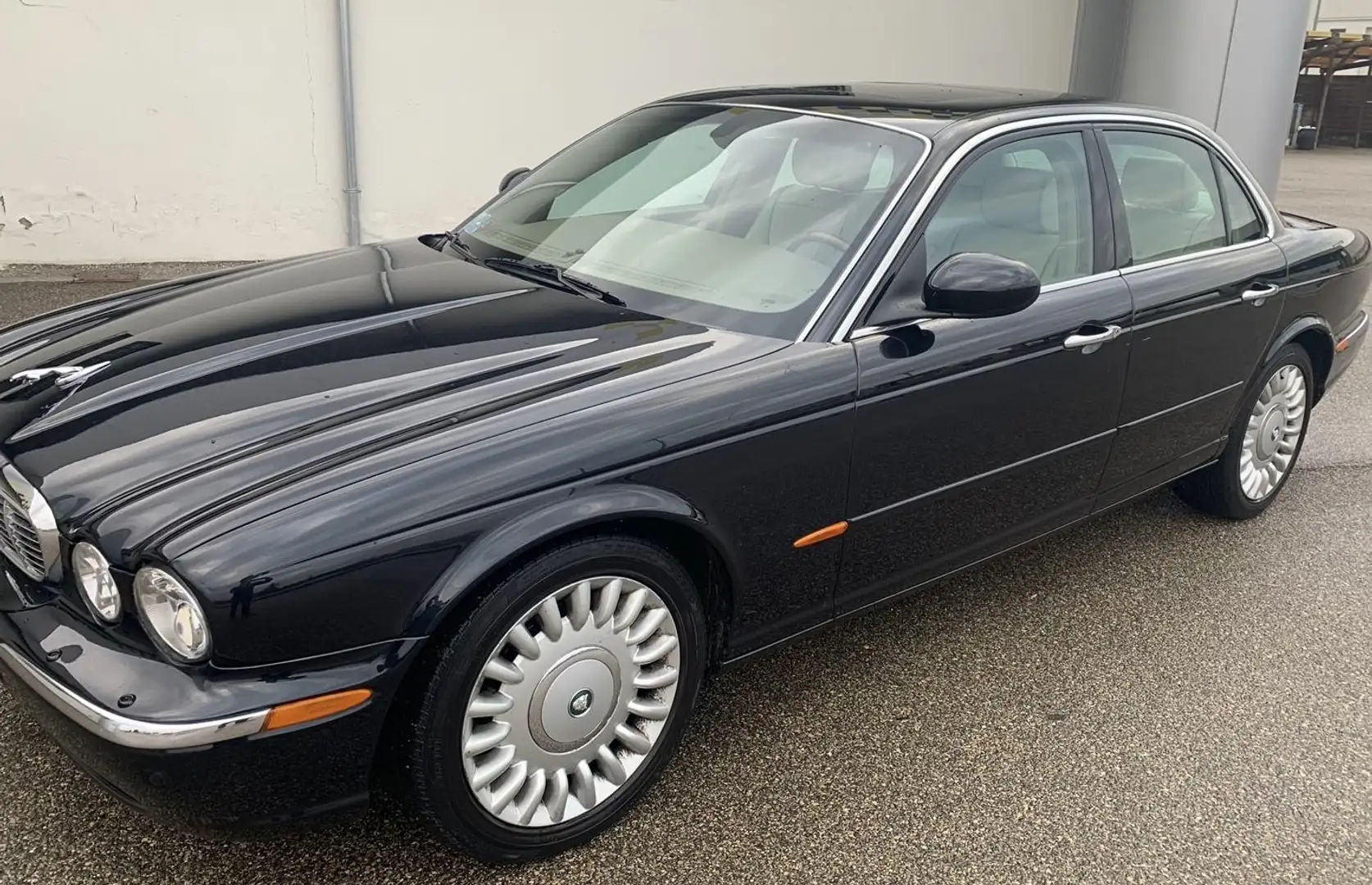 Jaguar XJ 4.2 V8 s/c Super - 1