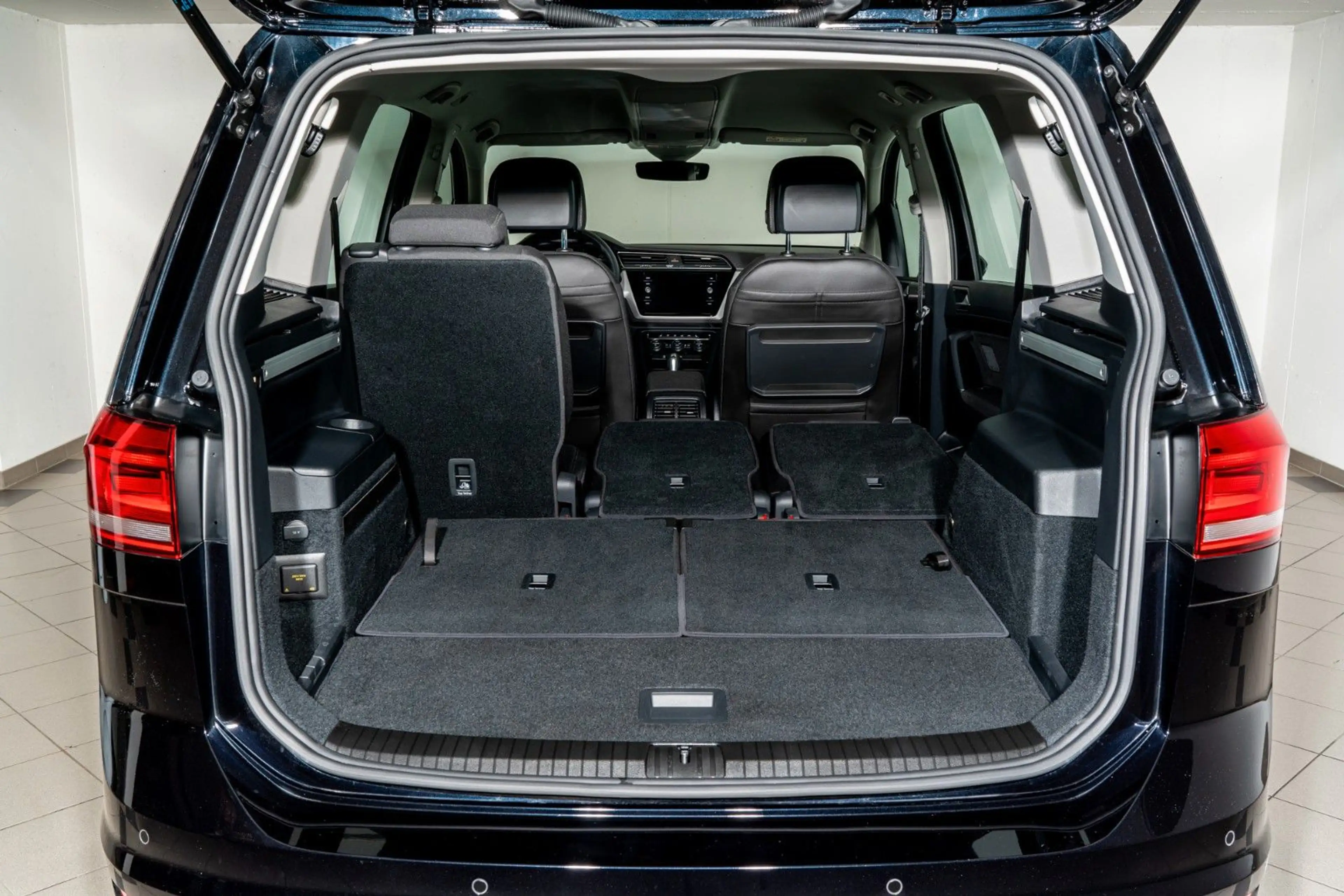 Volkswagen Touran Comfortline BMT/Start-Stop — photo 16