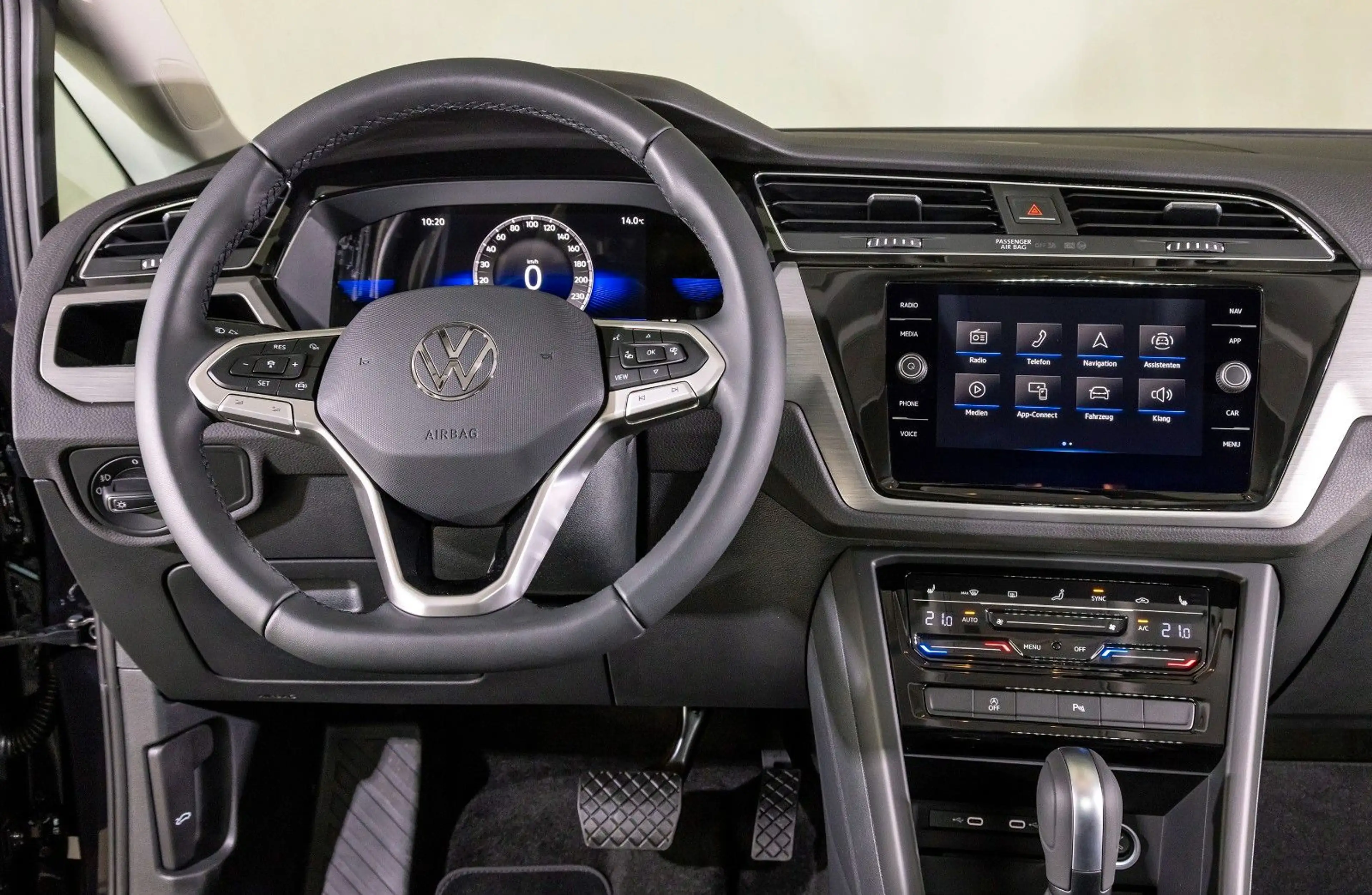 Volkswagen Touran Comfortline BMT/Start-Stop — photo 11