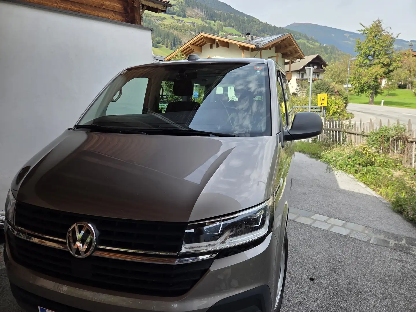 Volkswagen T6.1 Multivan Trendline - 2