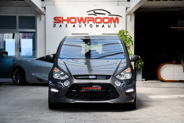 Ford S-Max view 5