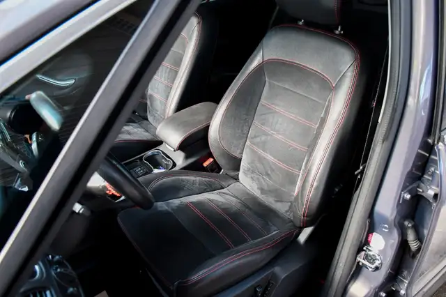Ford S-Max view 11