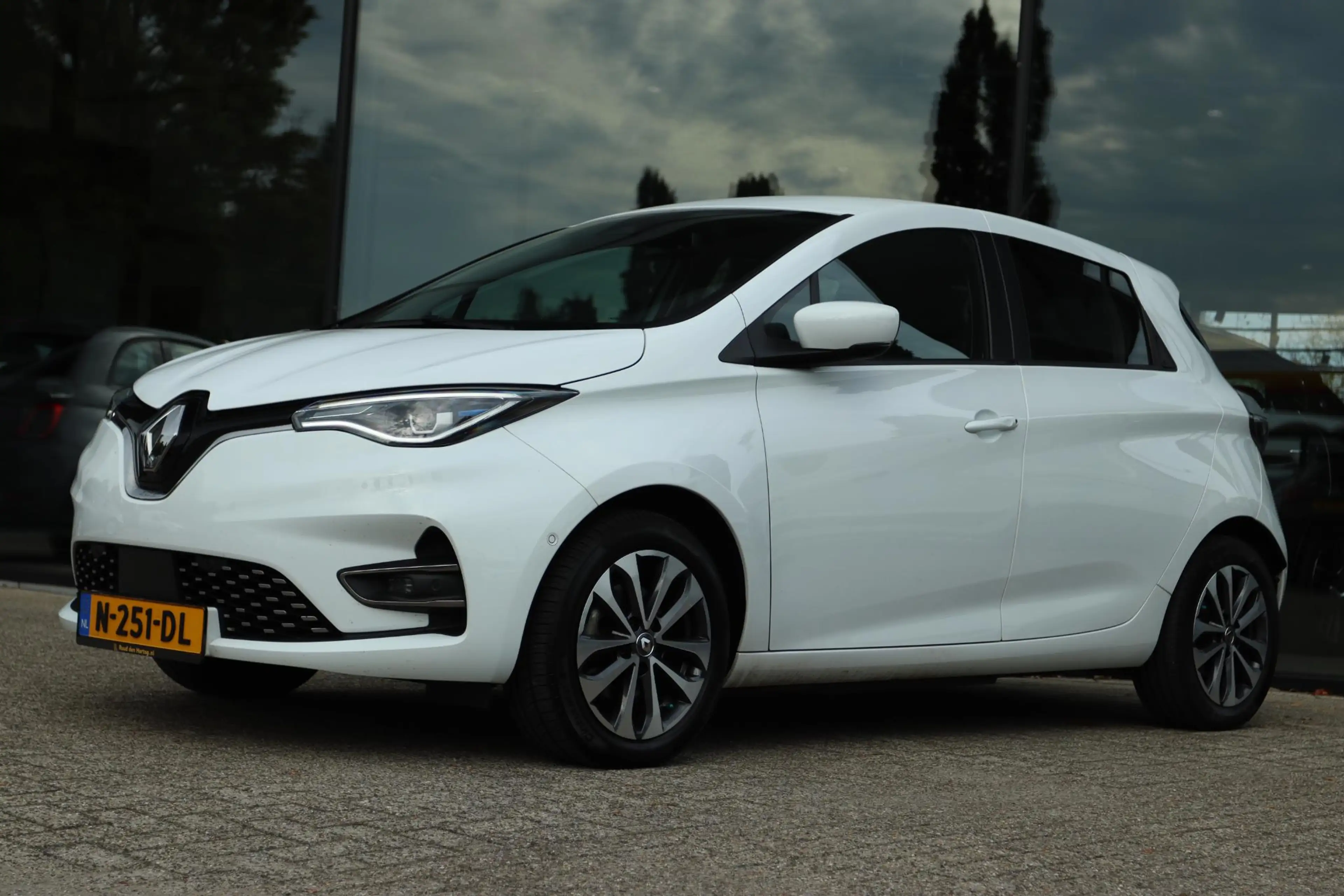Renault ZOE R135 INTENS 52 KWH SOH 92.6% | KOOPACCU | CARPLAY