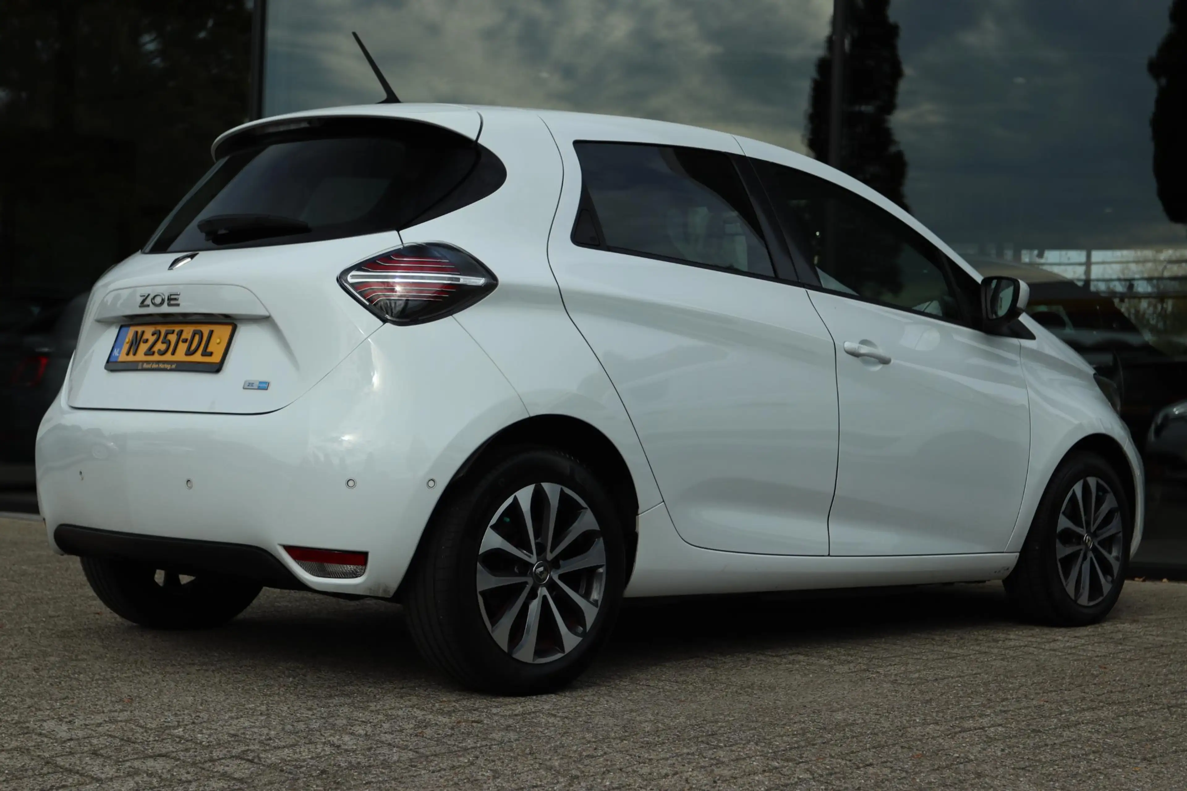 Renault ZOE R135 INTENS 52 KWH SOH 92.6% | KOOPACCU | CARPLAY — photo 2