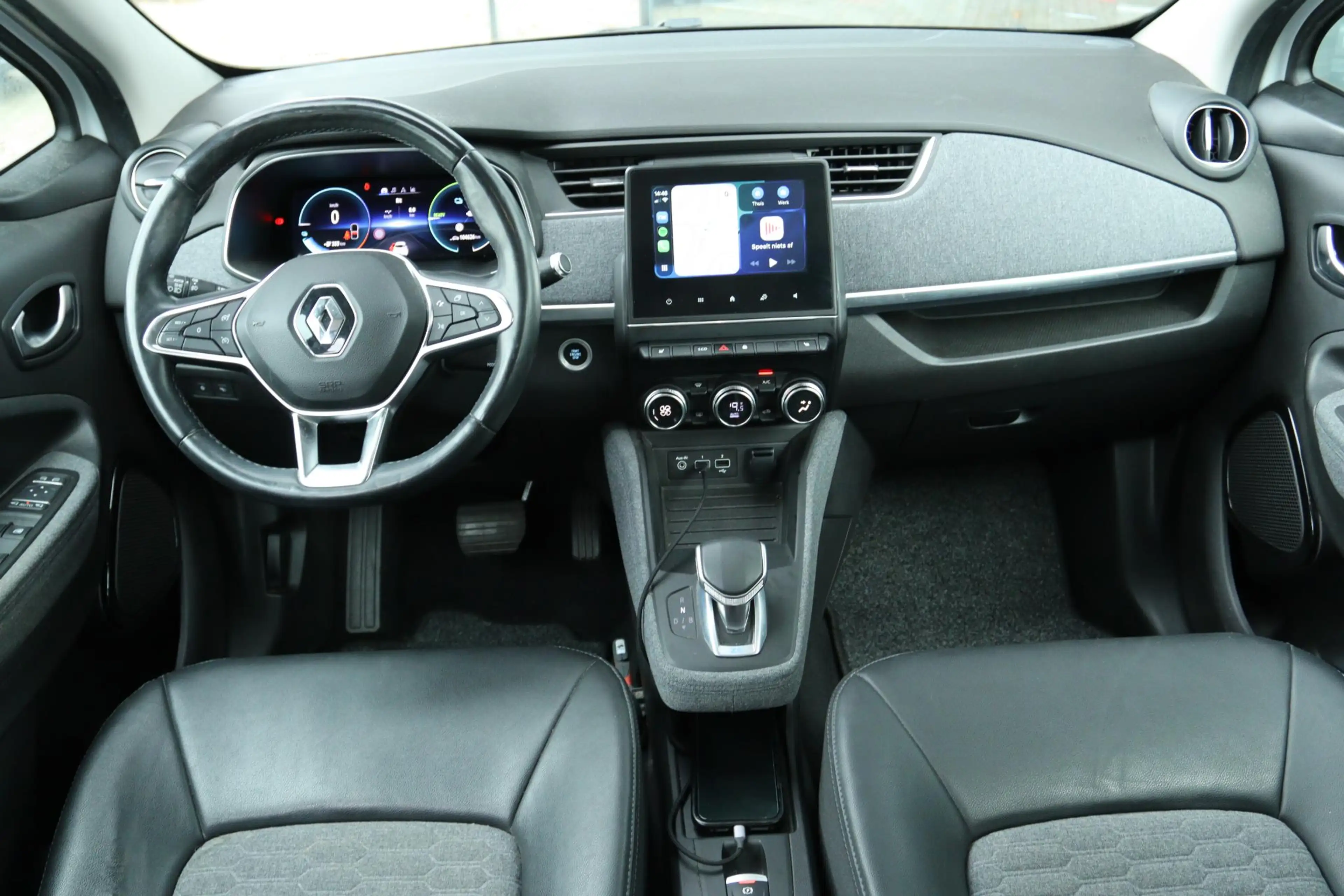 Renault ZOE R135 INTENS 52 KWH SOH 92.6% | KOOPACCU | CARPLAY — photo 15