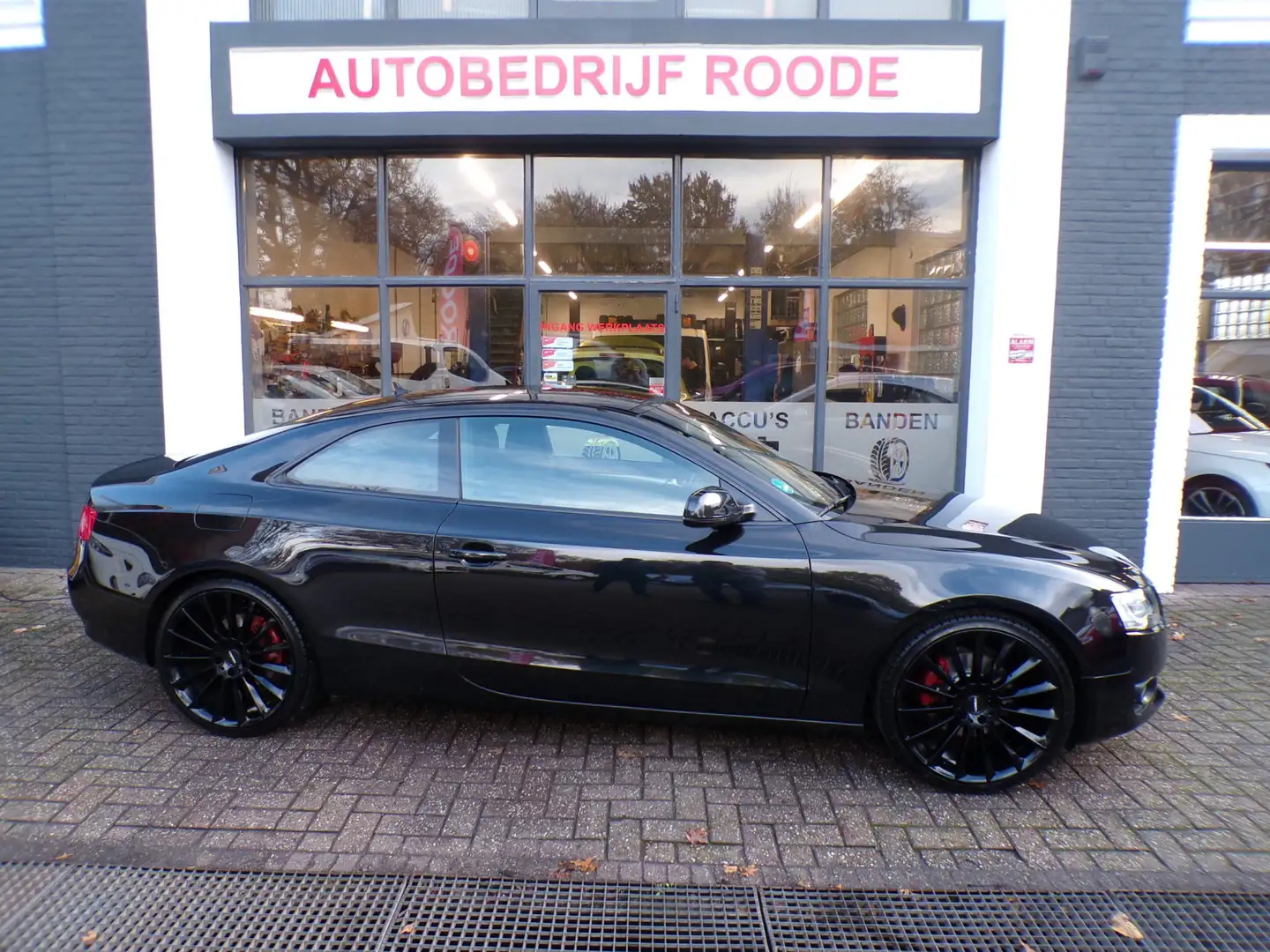 Audi A5 Coupé 1.8 TFSI Black Line NAP, 4 NIEUWE BANDEN,GOE Zwart - 1