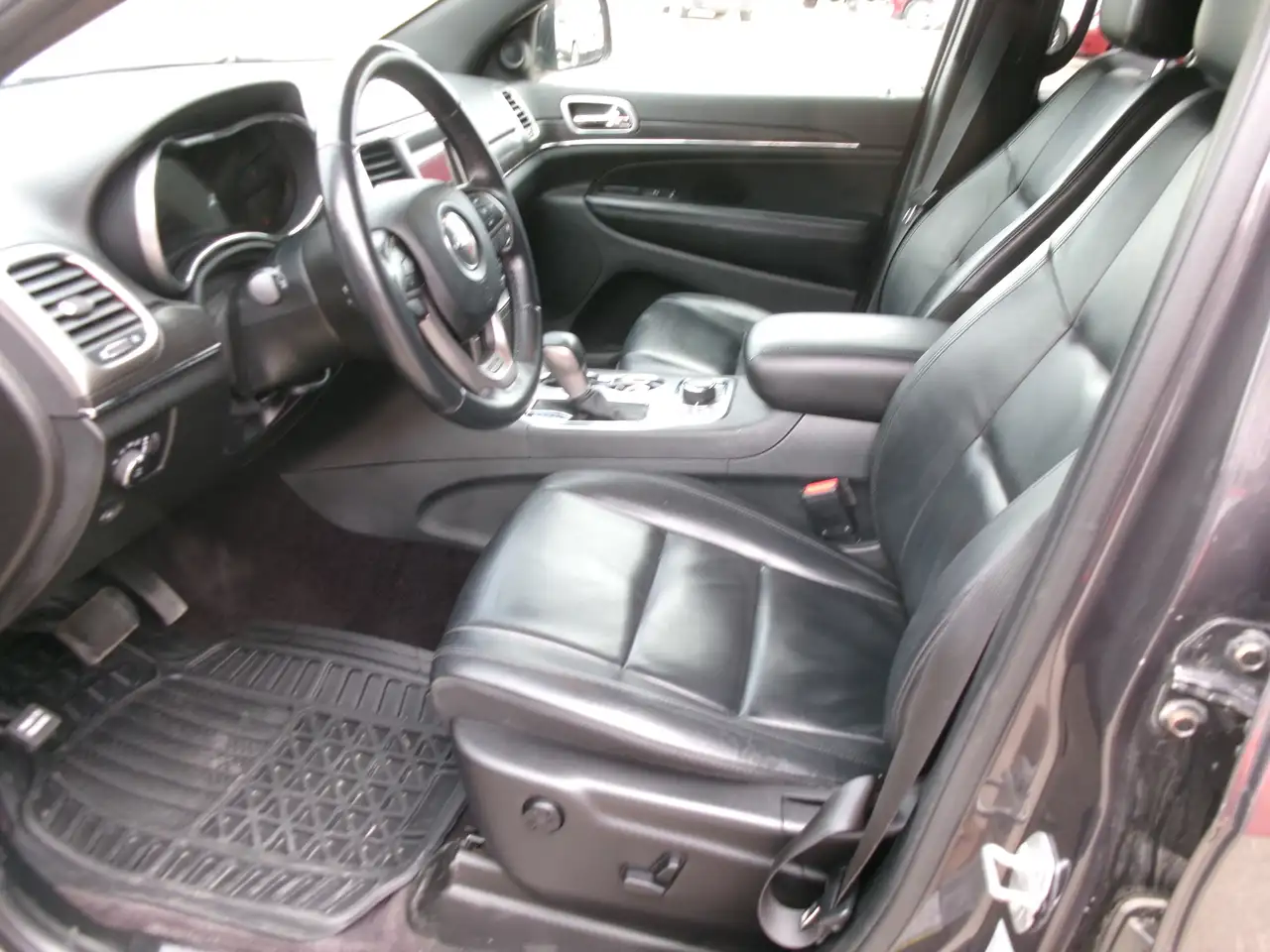 Jeep Grand Cherokee снимка Jeep Grand Cherokee