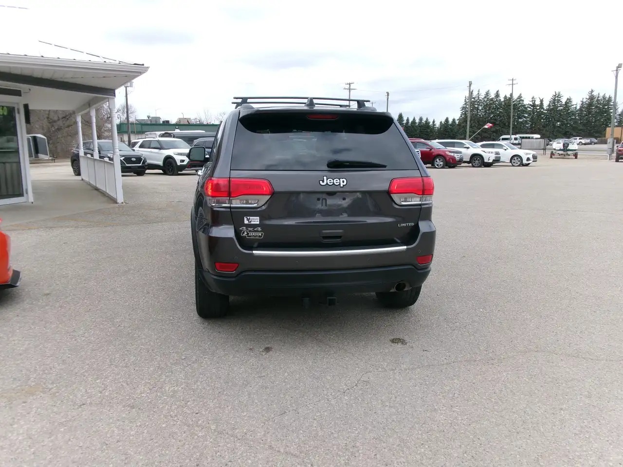 Jeep Grand Cherokee снимка Jeep Grand Cherokee