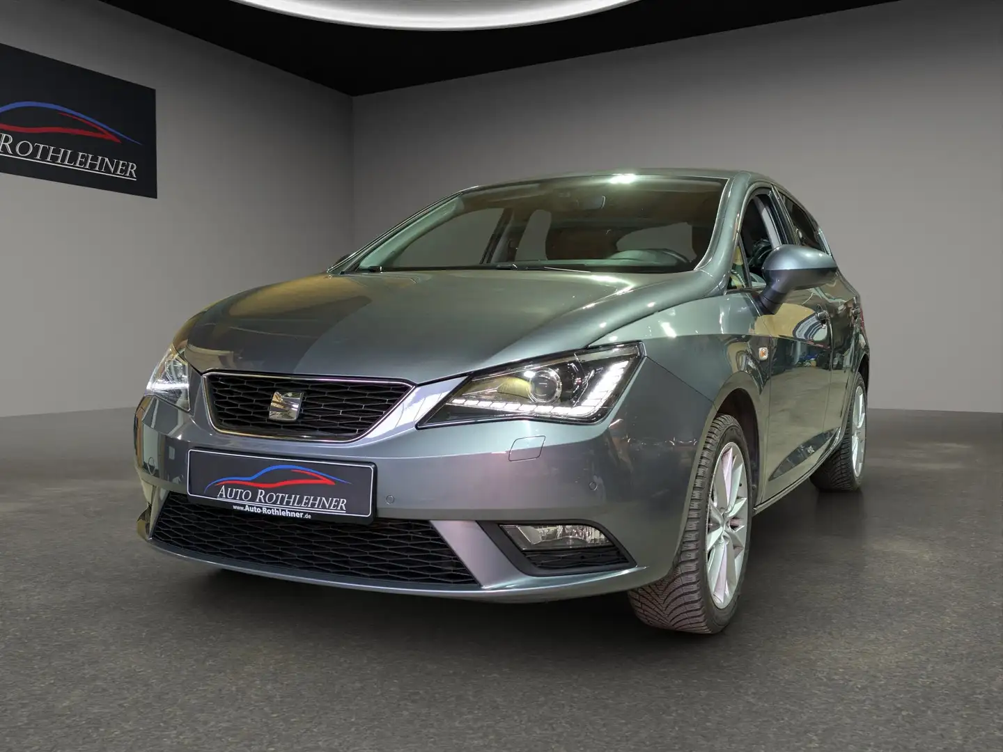 SEAT Ibiza Ibiza 1.0TSi*1.Hand*TÜV+Service neu*Garantie Grau - 1
