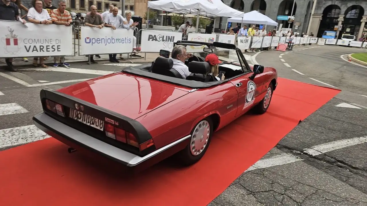 Alfa Romeo Spider 1.6, foto 2
