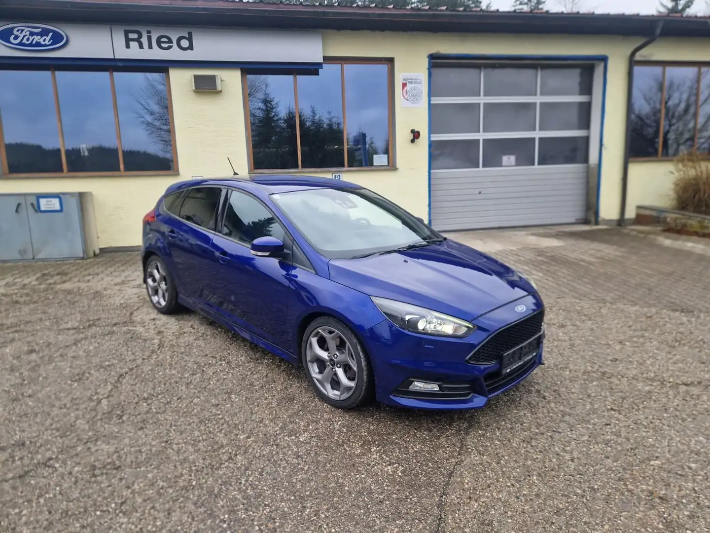 Ford Focus ST, P57A 09/26, Xenonlicht, Lenkradheizung Blau - 1