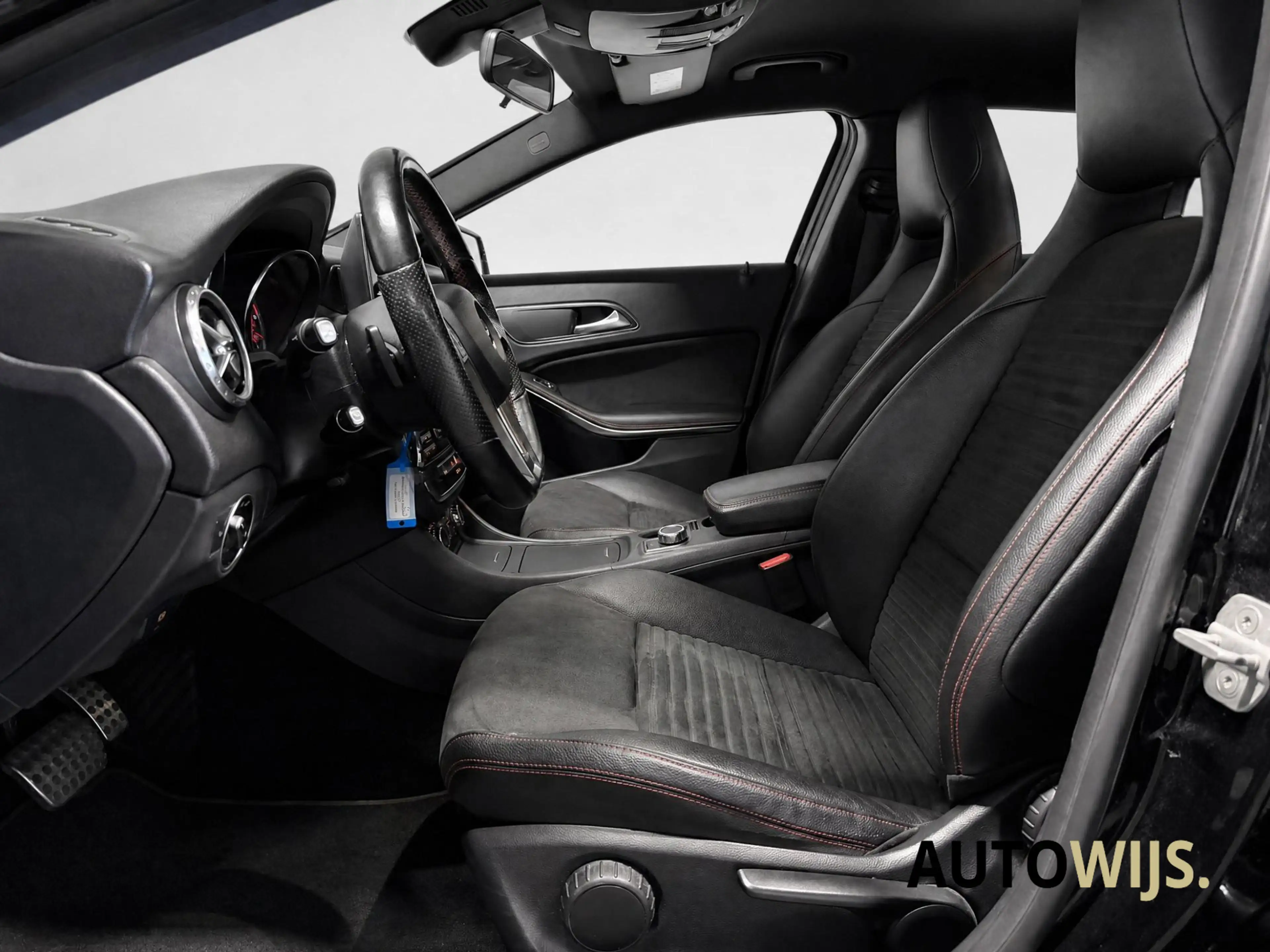Mercedes-Benz GLA 200 Prestige|AMG|NAVI|CAMERA|Stoelverw|LED|GOED ONDERH — photo 14