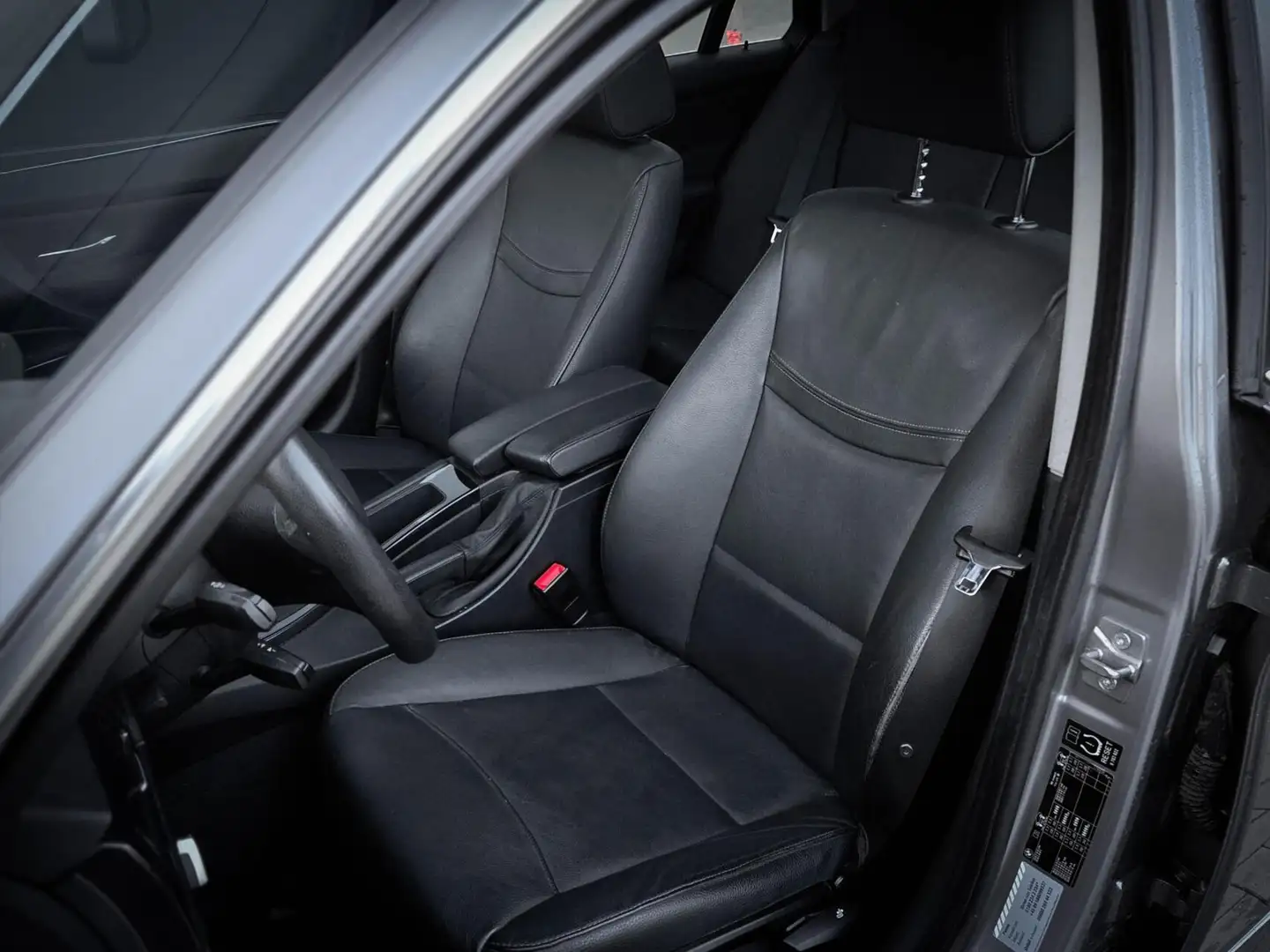 BMW 325 3-serie Touring 325i High Executive | PANO | TREKH Grau - 2