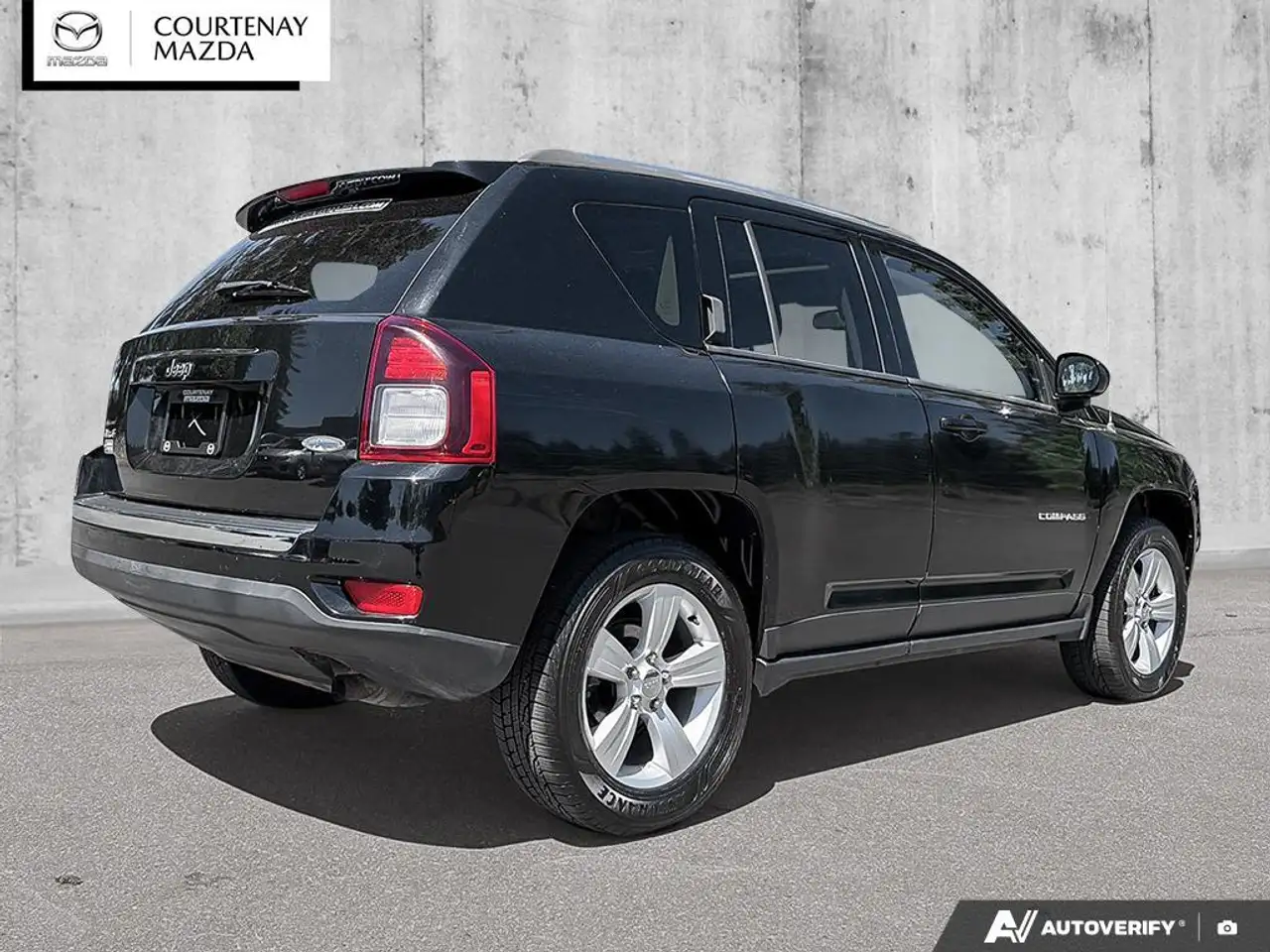 Jeep Compass photo Jeep Compass