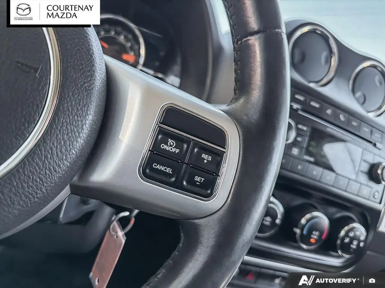 Jeep Compass photo Jeep Compass