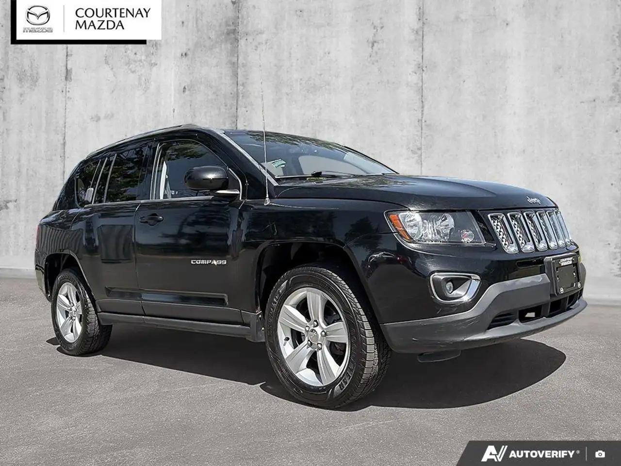 Jeep Compass photo Jeep Compass