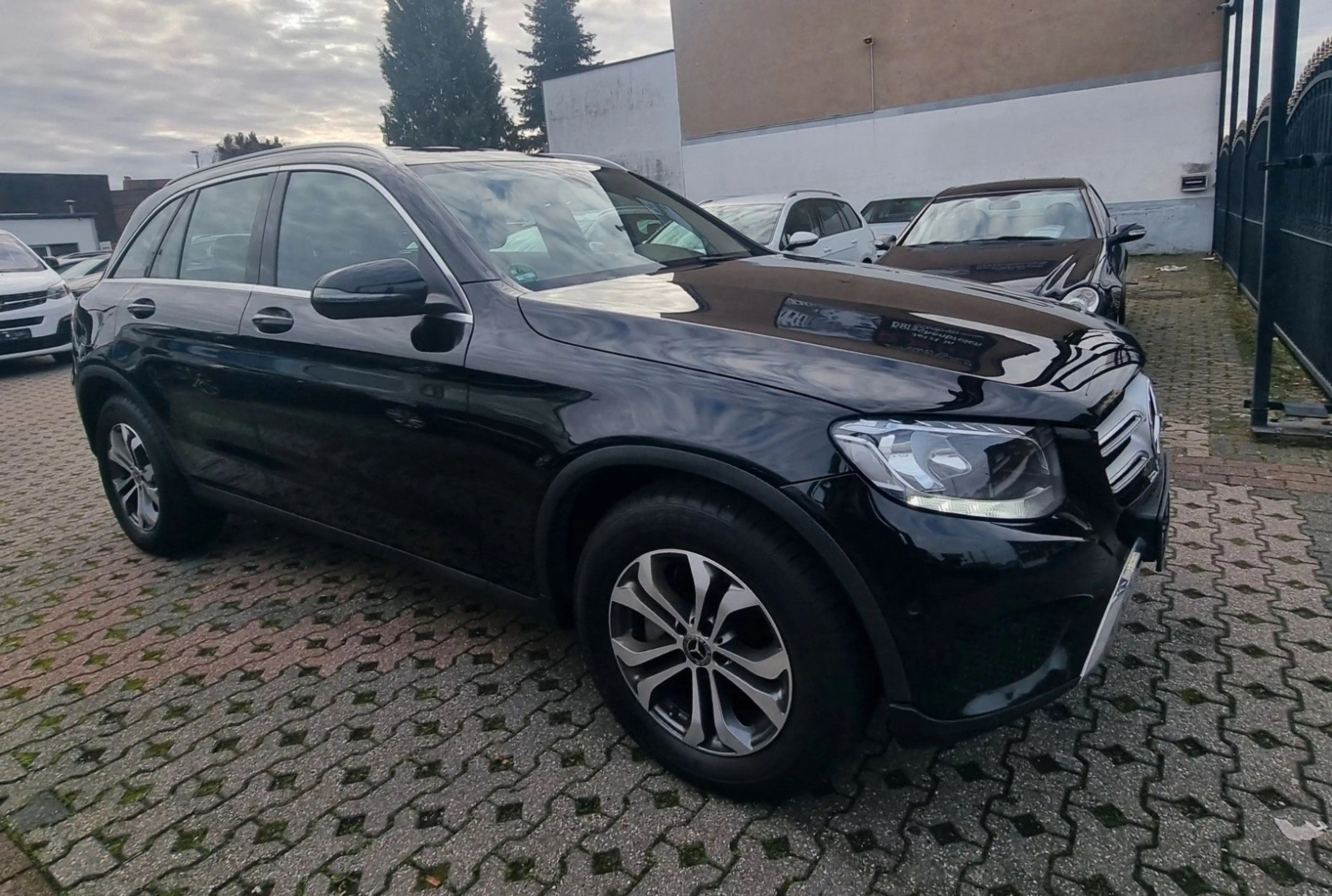 Mercedes-Benz GLC 350 d 4Matic — photo 4