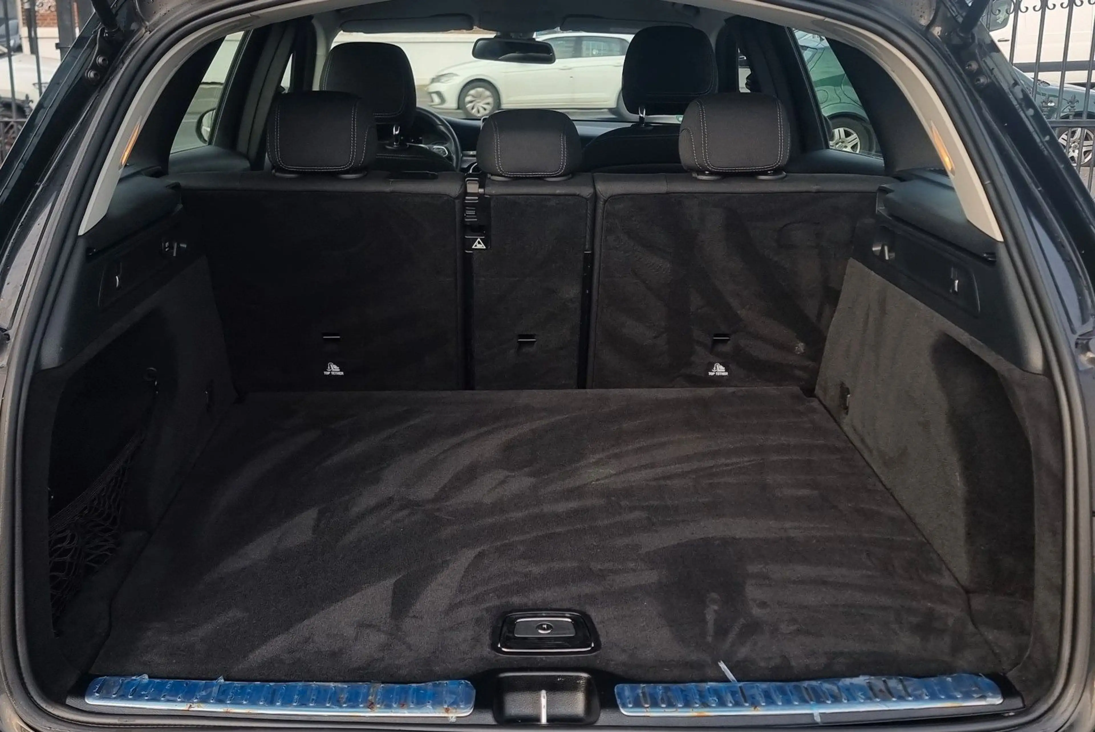 Mercedes-Benz GLC 350 d 4Matic — photo 14