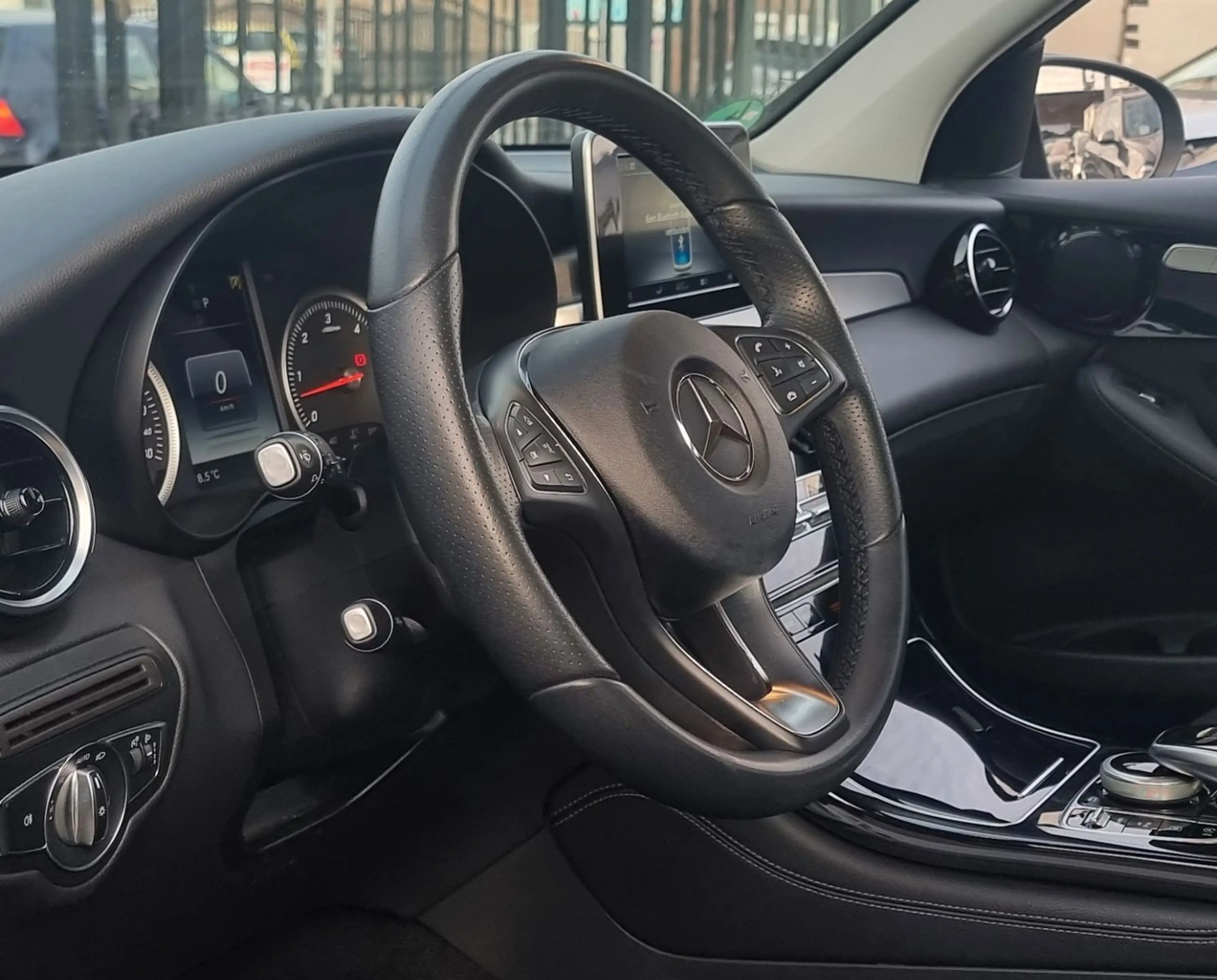Mercedes-Benz GLC 350 d 4Matic — photo 18