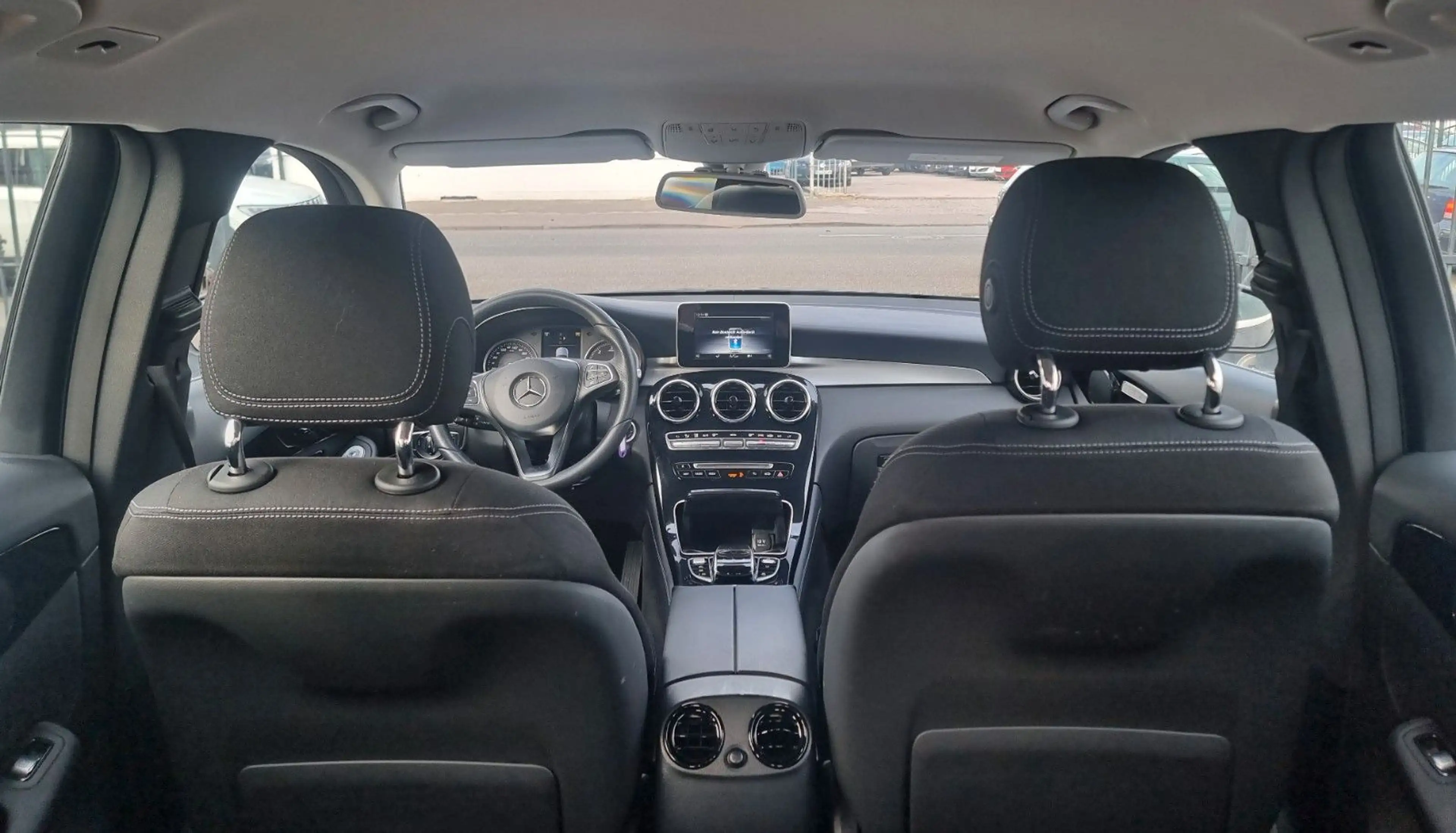 Mercedes-Benz GLC 350 d 4Matic — photo 15