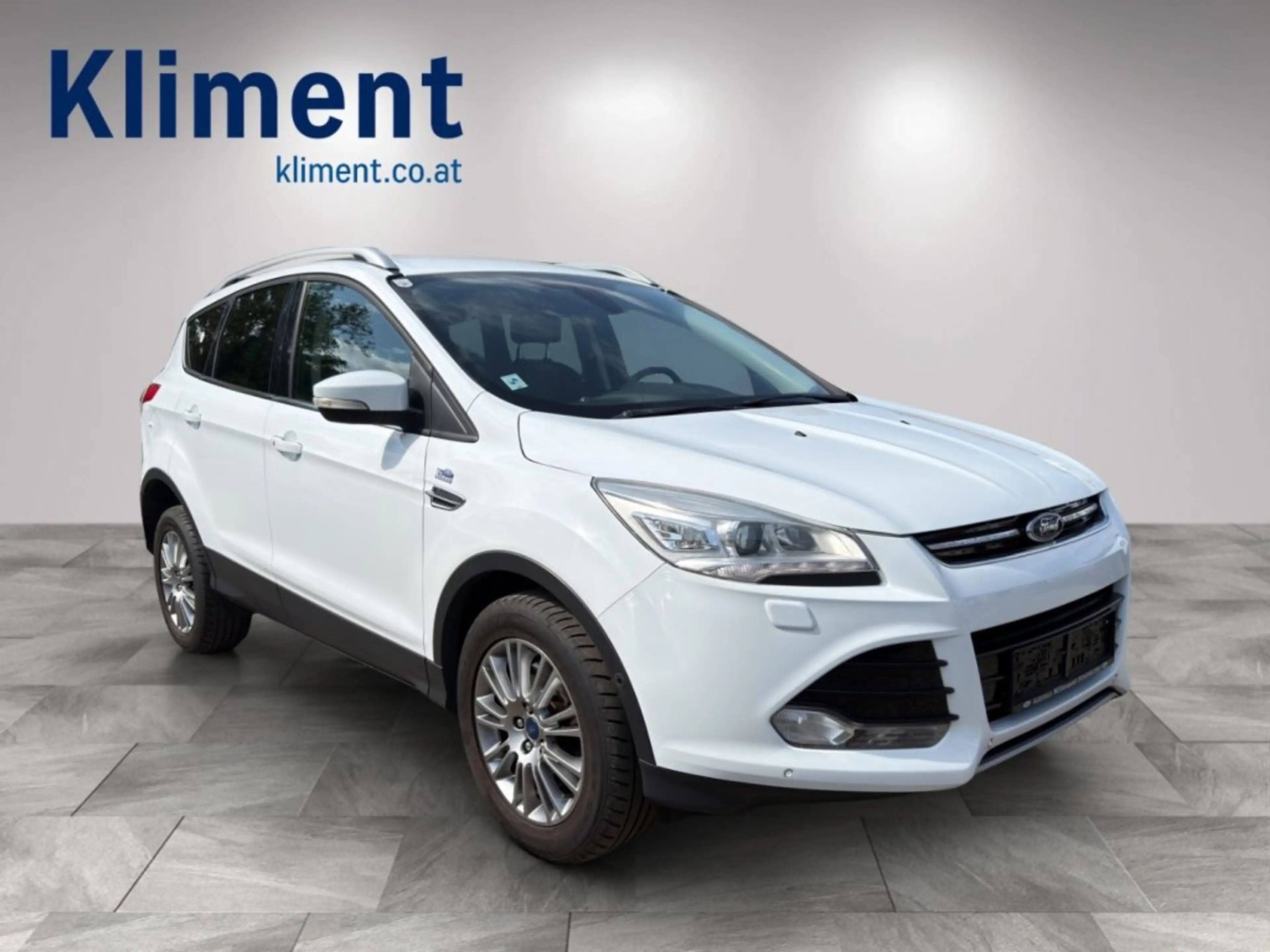 Ford Kuga 2,0 TDCi Titanium — photo 4