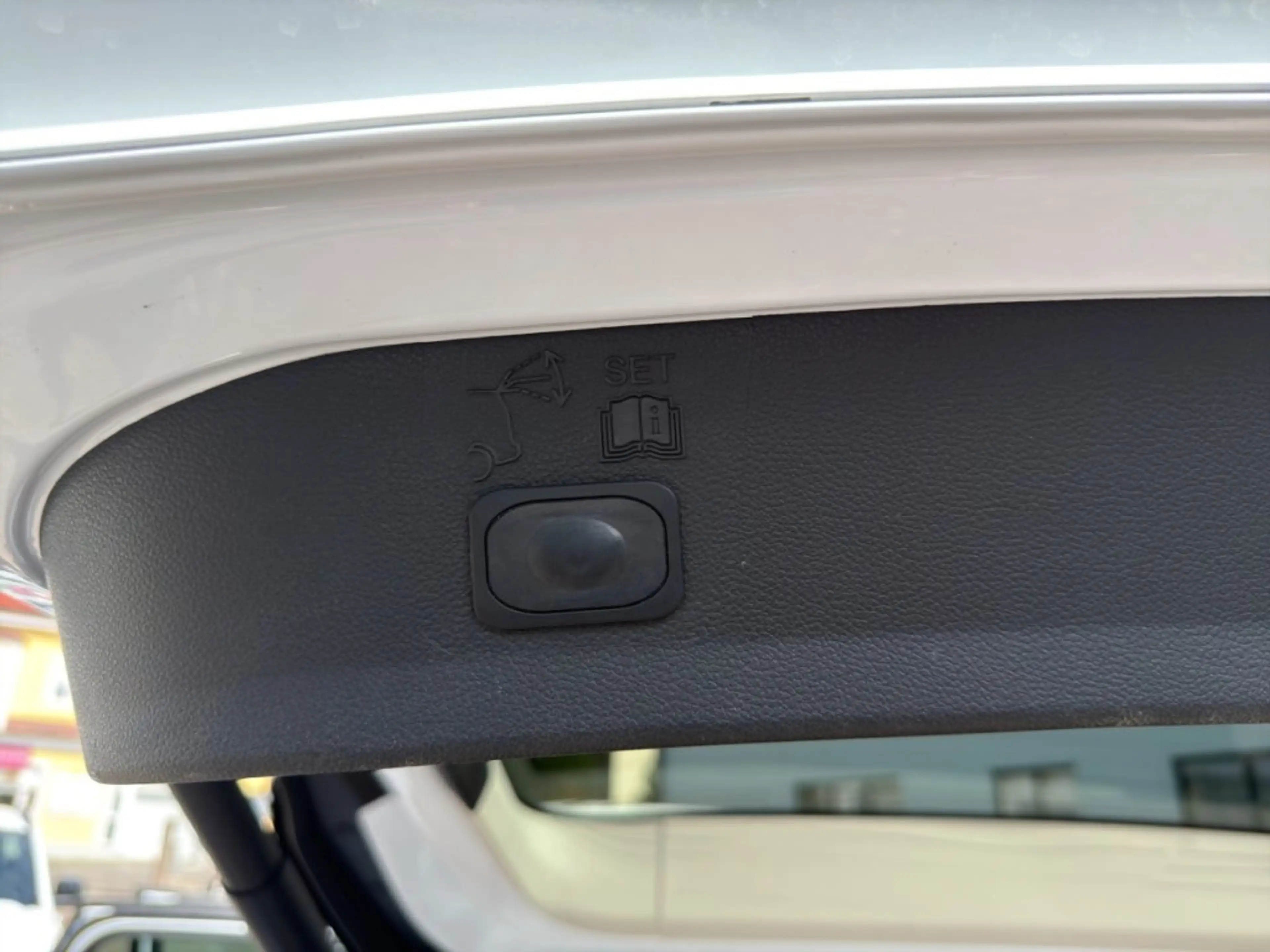 Ford Kuga 2,0 TDCi Titanium — photo 13