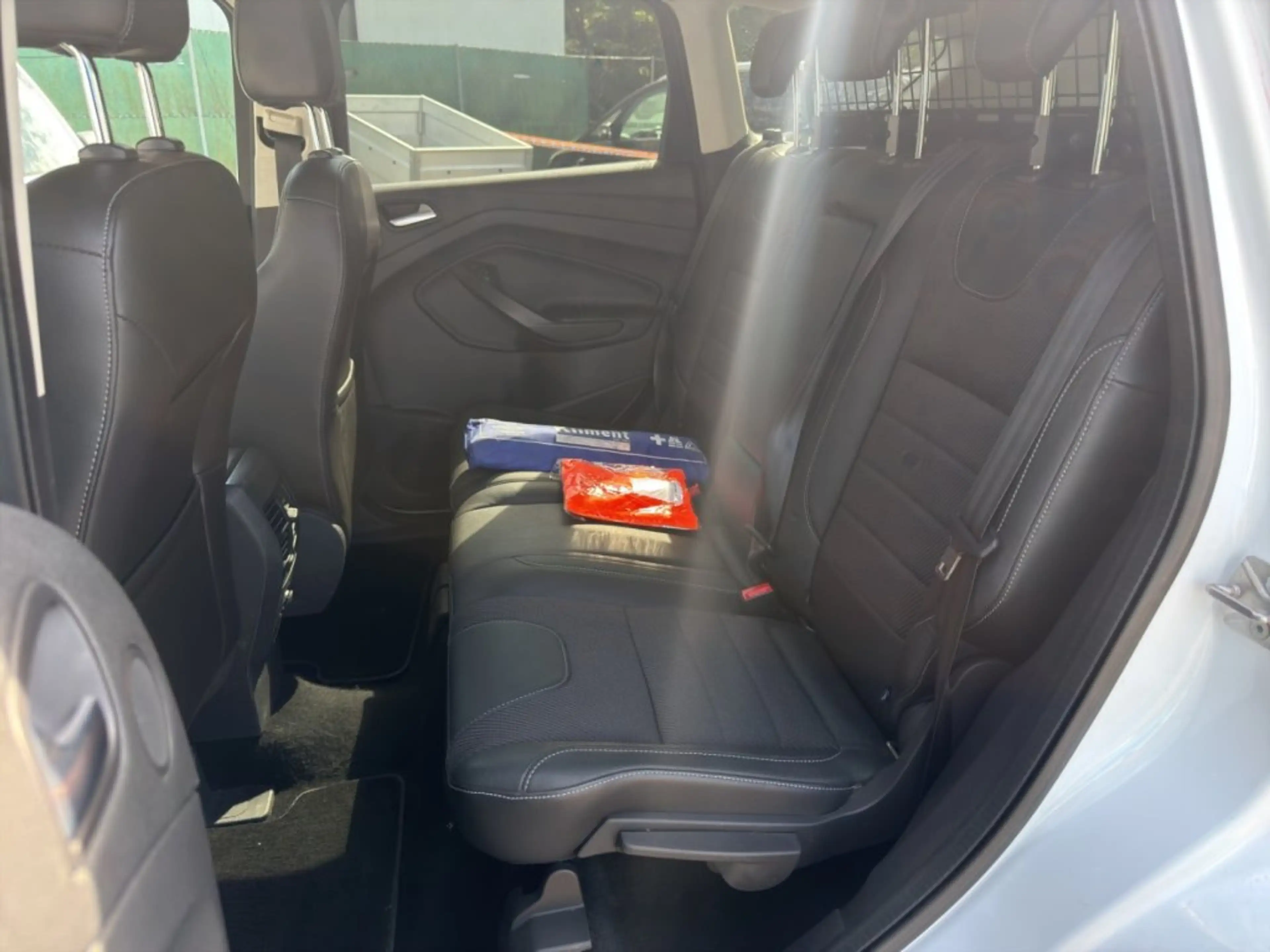 Ford Kuga 2,0 TDCi Titanium — photo 7